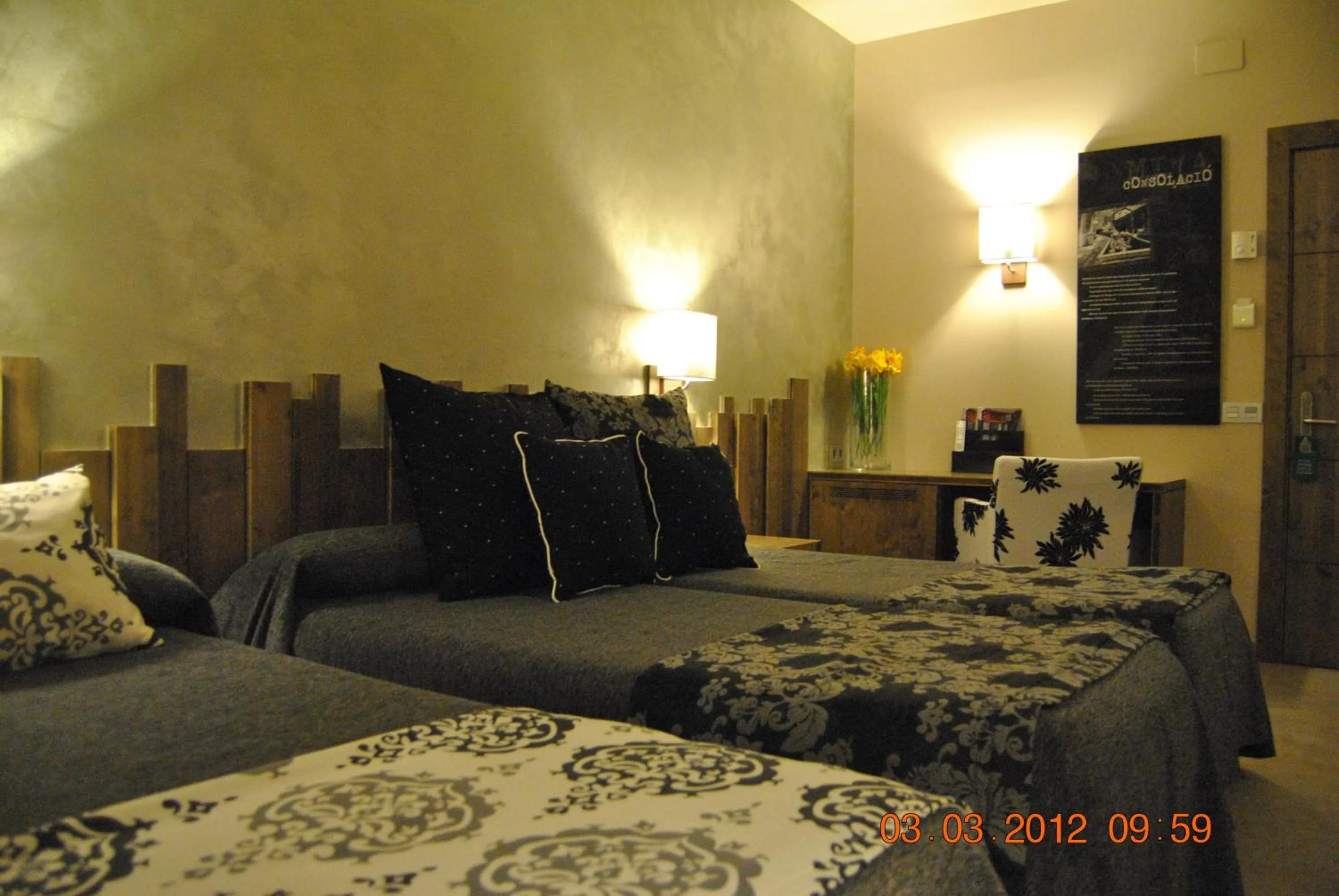 Photo of the whole room, Bed in Santa Bárbara