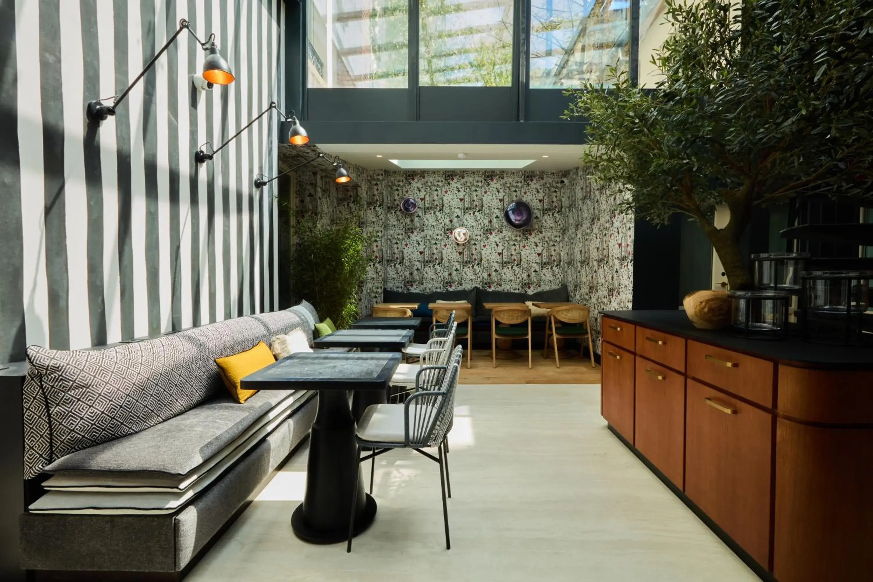 Living room in Hôtel Hiro Paris Living room in Hôtel Hiro Paris