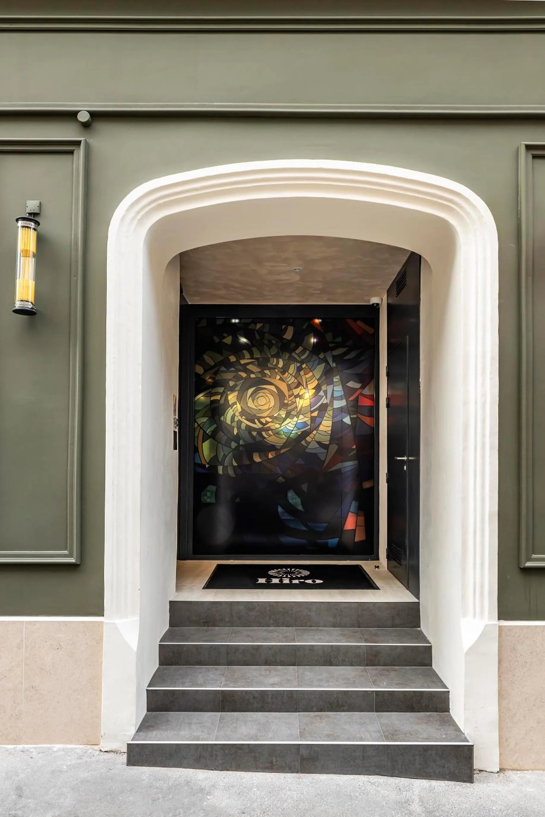 Facade/entrance in Hôtel Hiro Paris