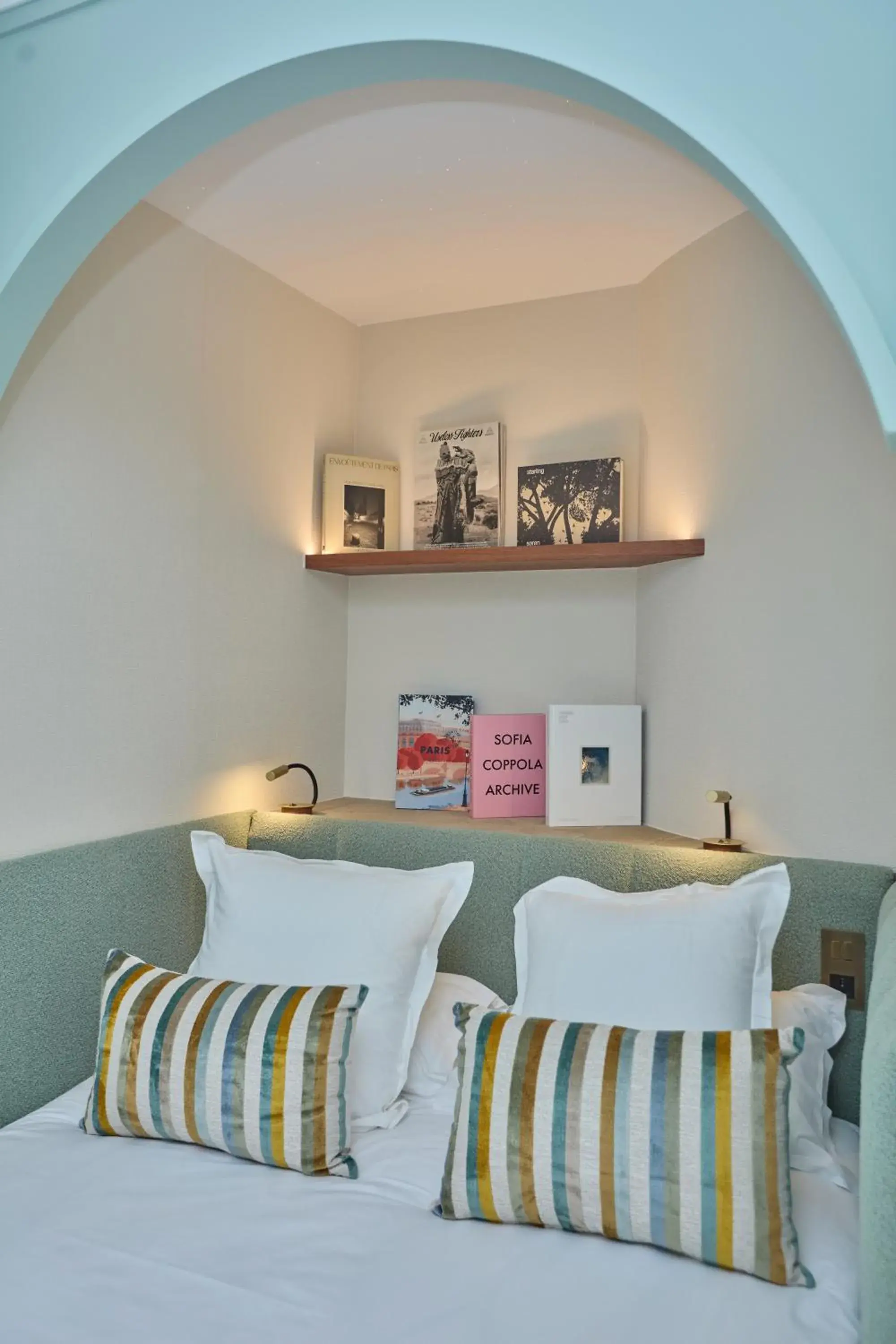 Bed in Hôtel Hiro Paris Bed in Hôtel Hiro Paris