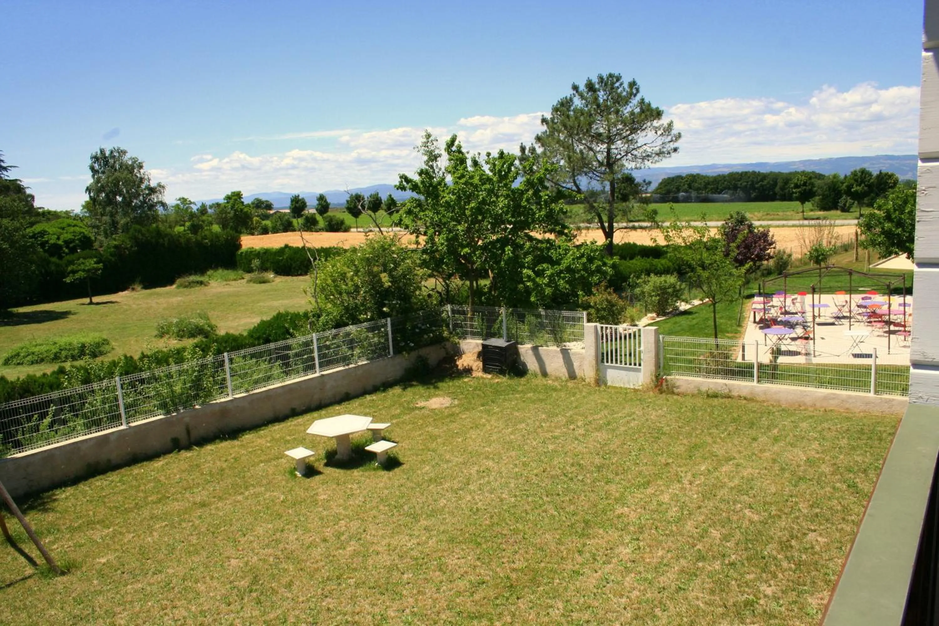 Garden in Hôtel Valery
