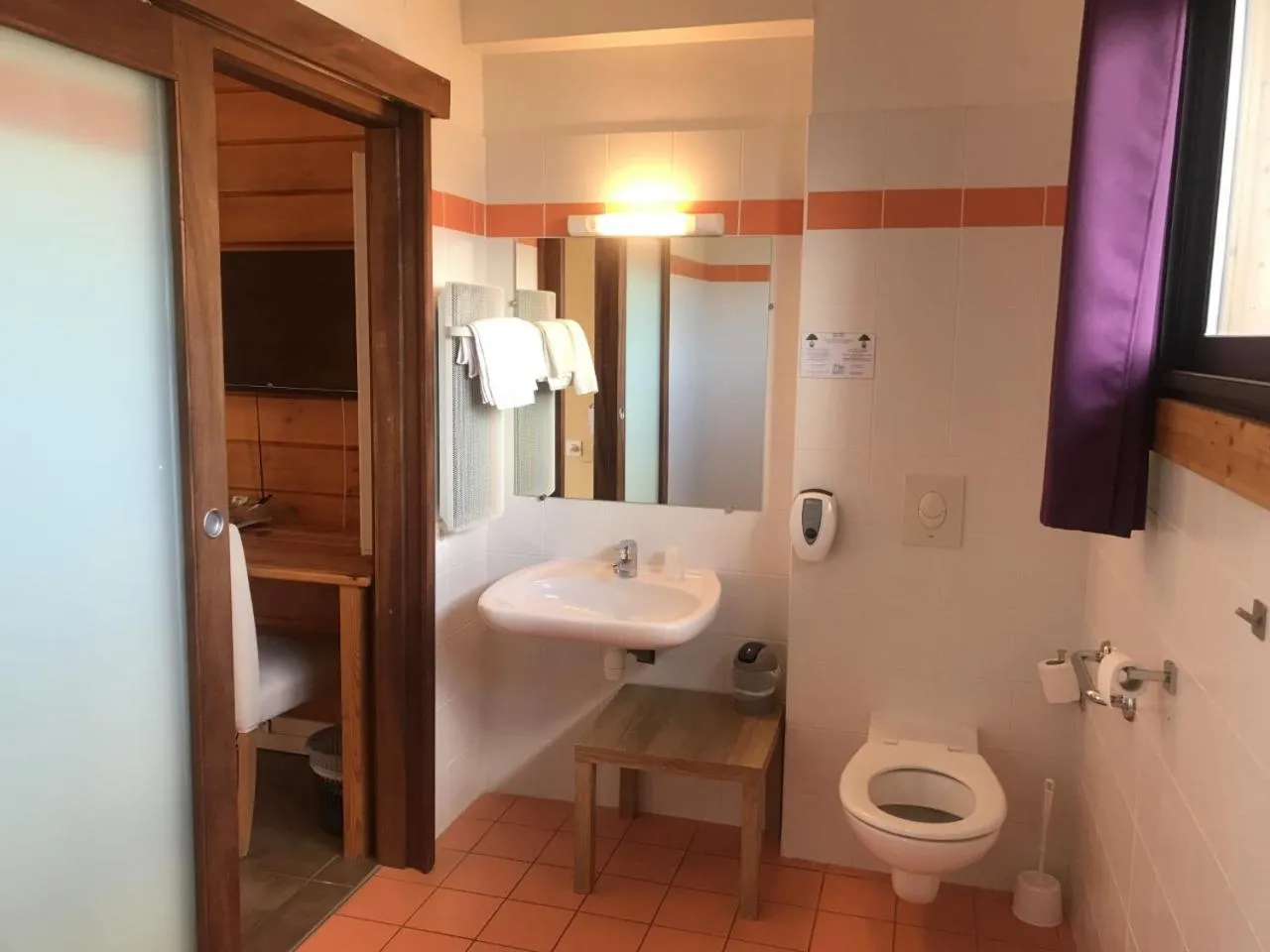 Bathroom in Hôtel Valery