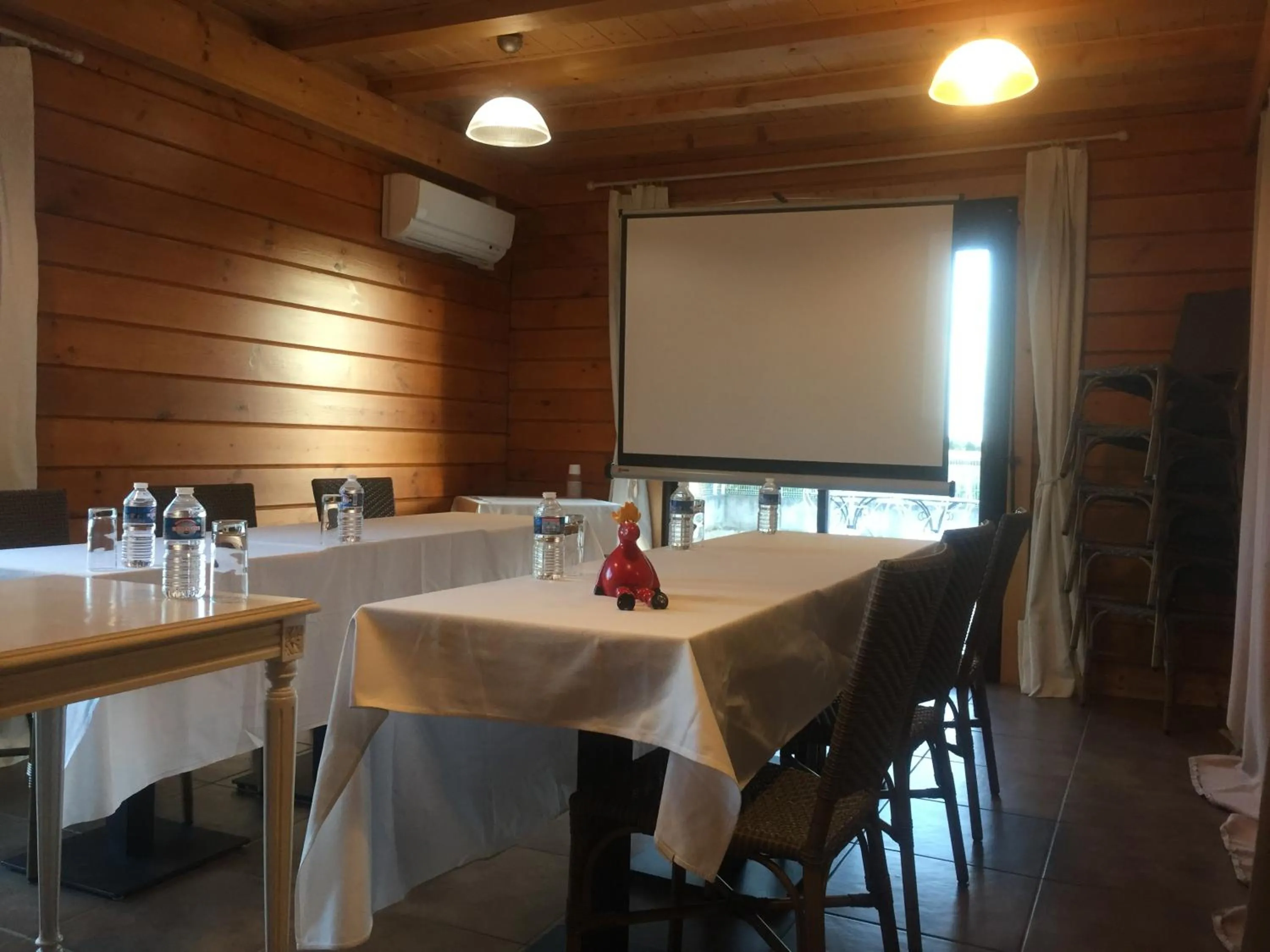 Meeting/conference room in Hôtel Valery