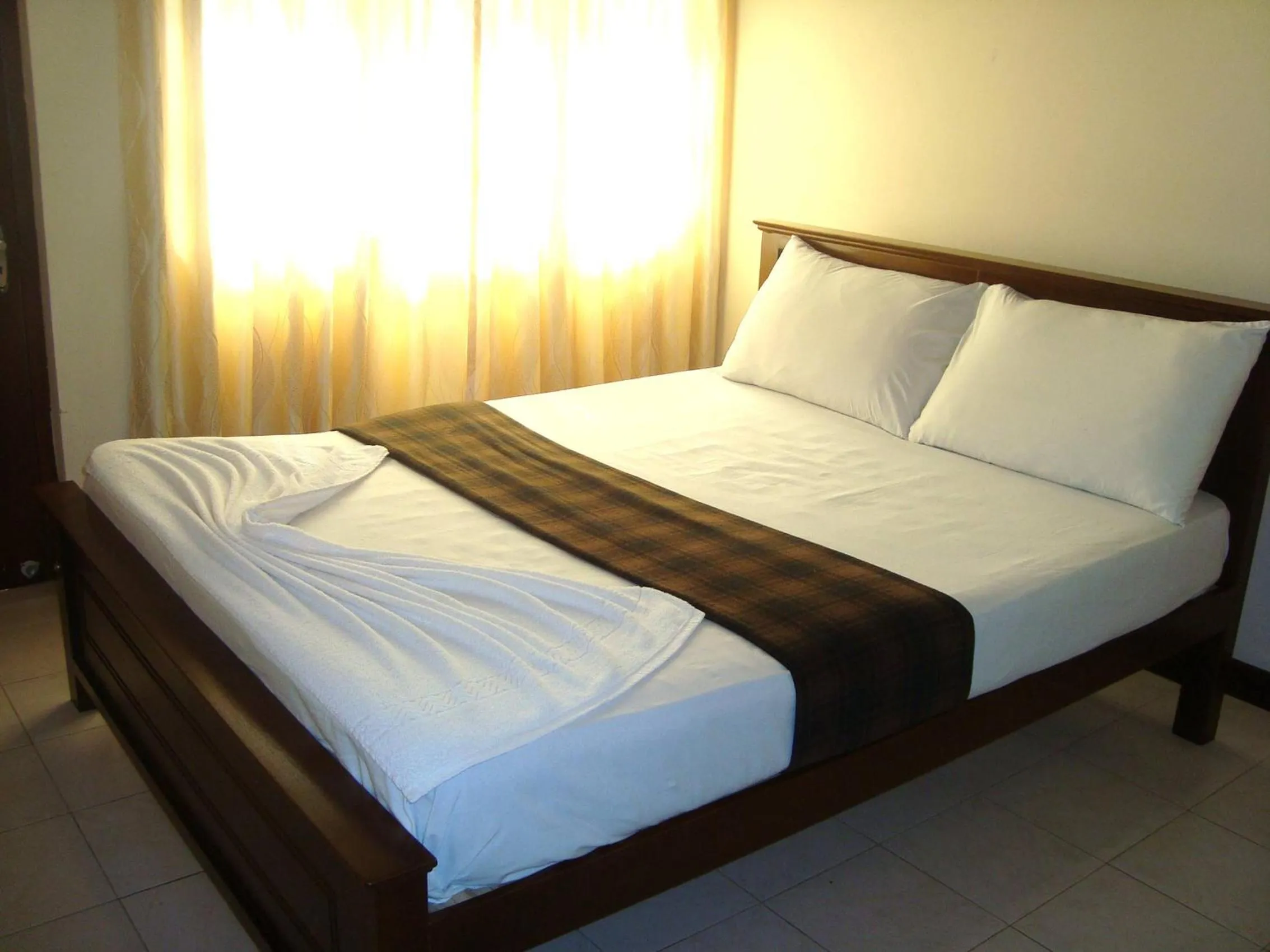 bunk bed in Layathraa Kandy