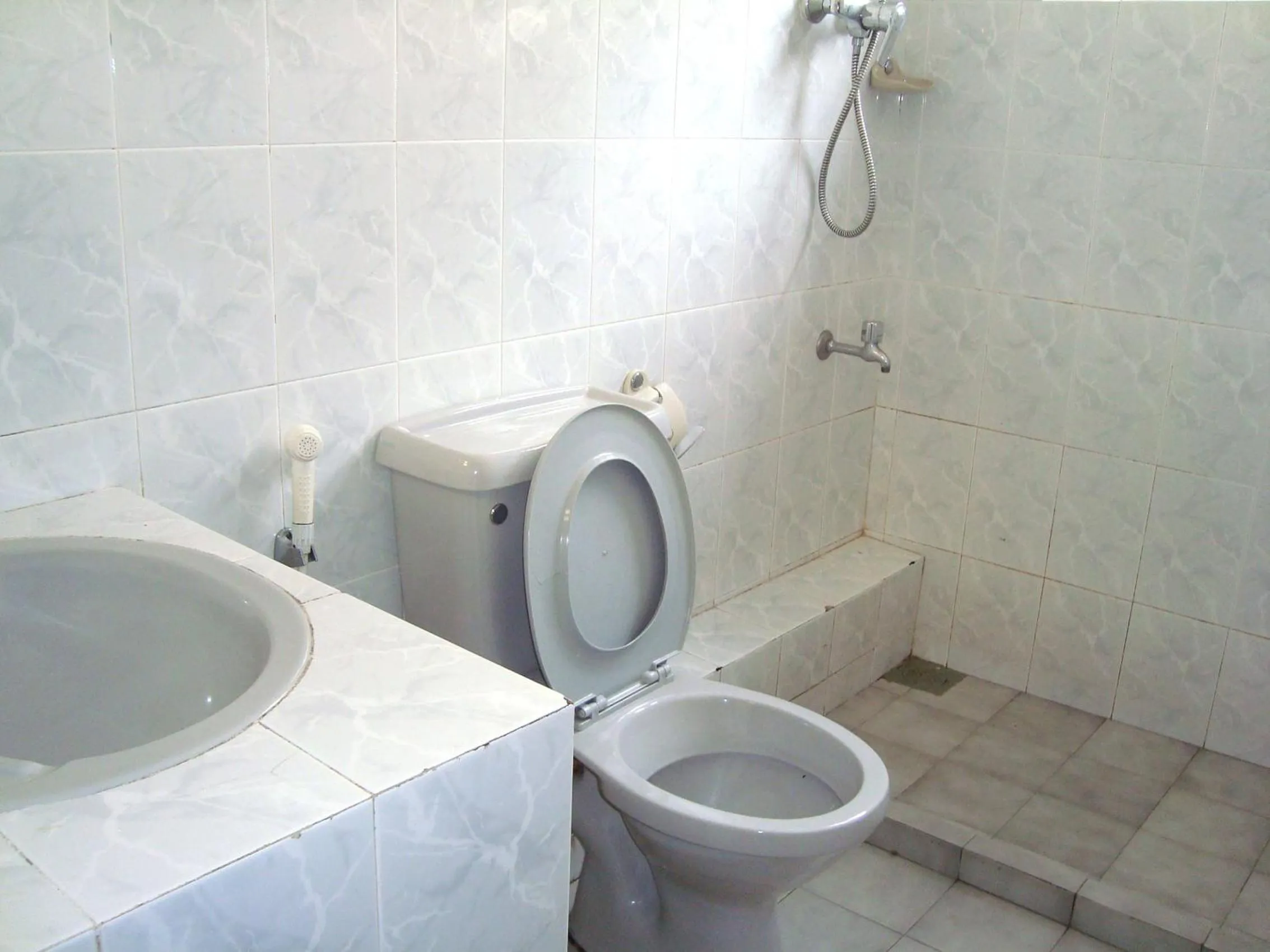 Bathroom in Layathraa Kandy