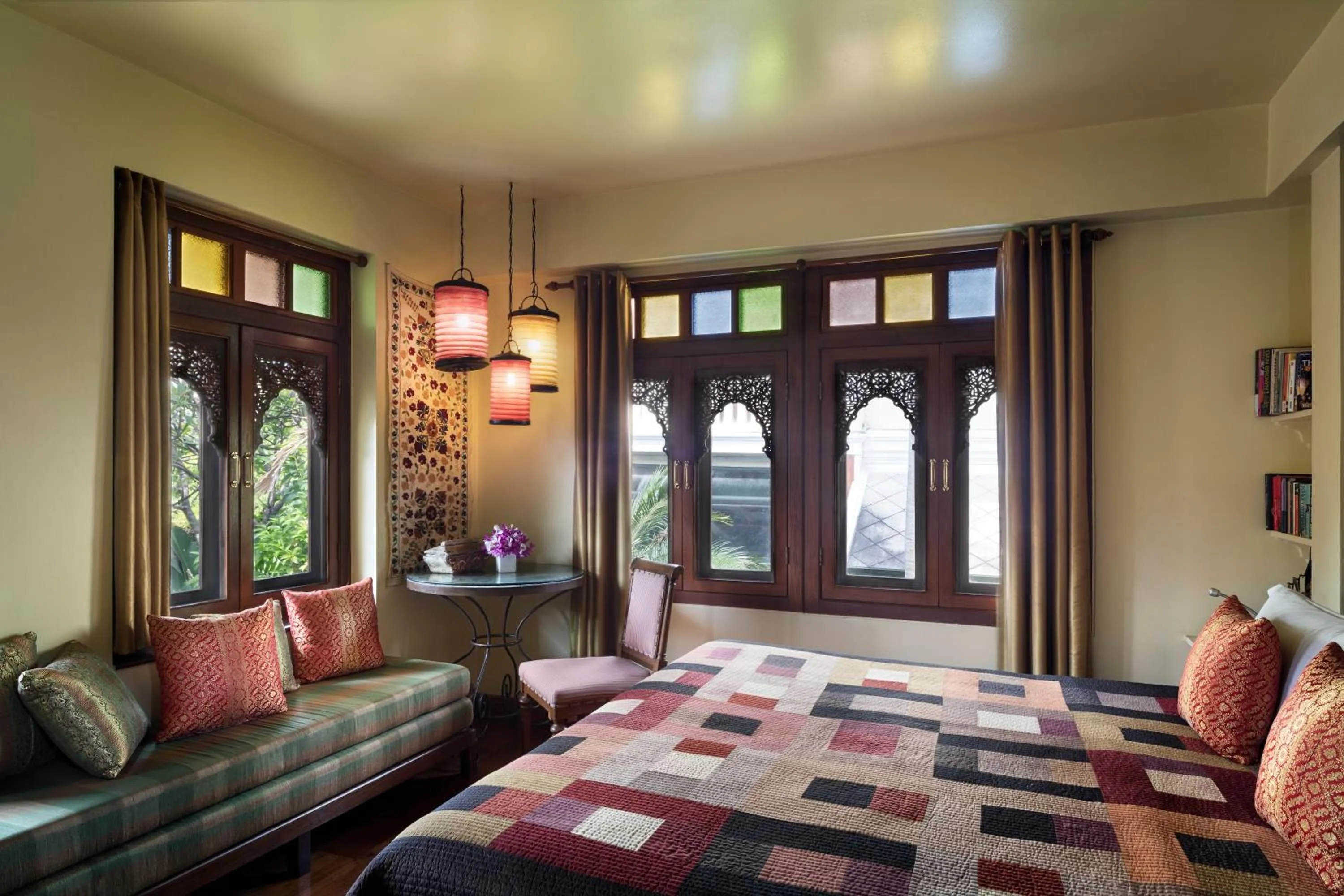 Bed in Chakrabongse Villas