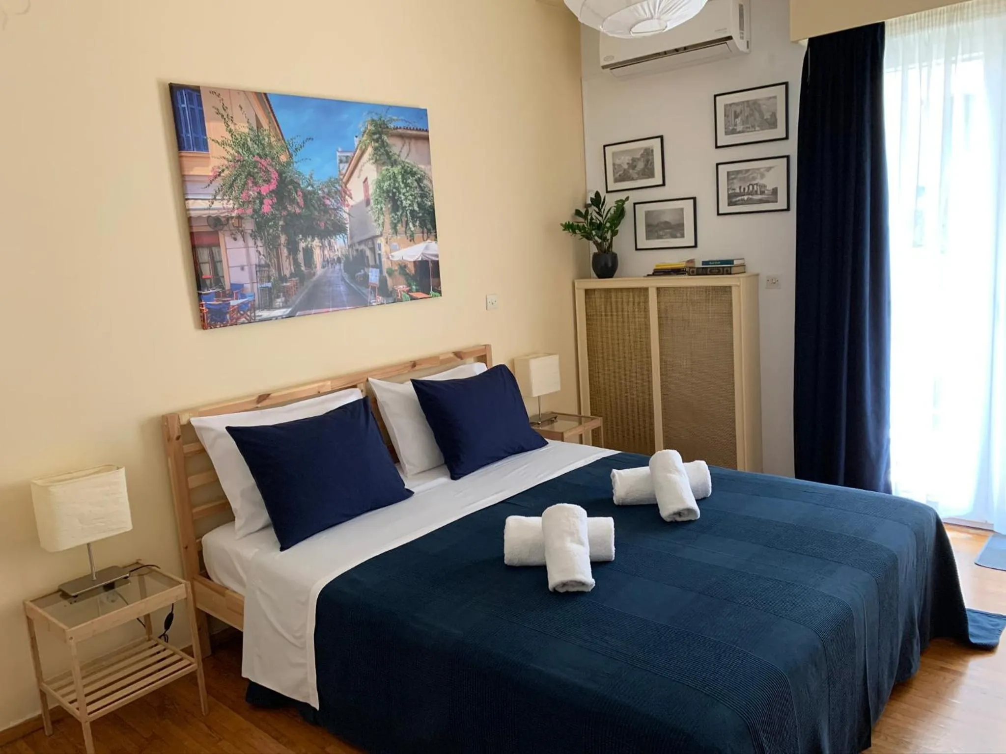 Renovated cozy apartment near to Acropolis