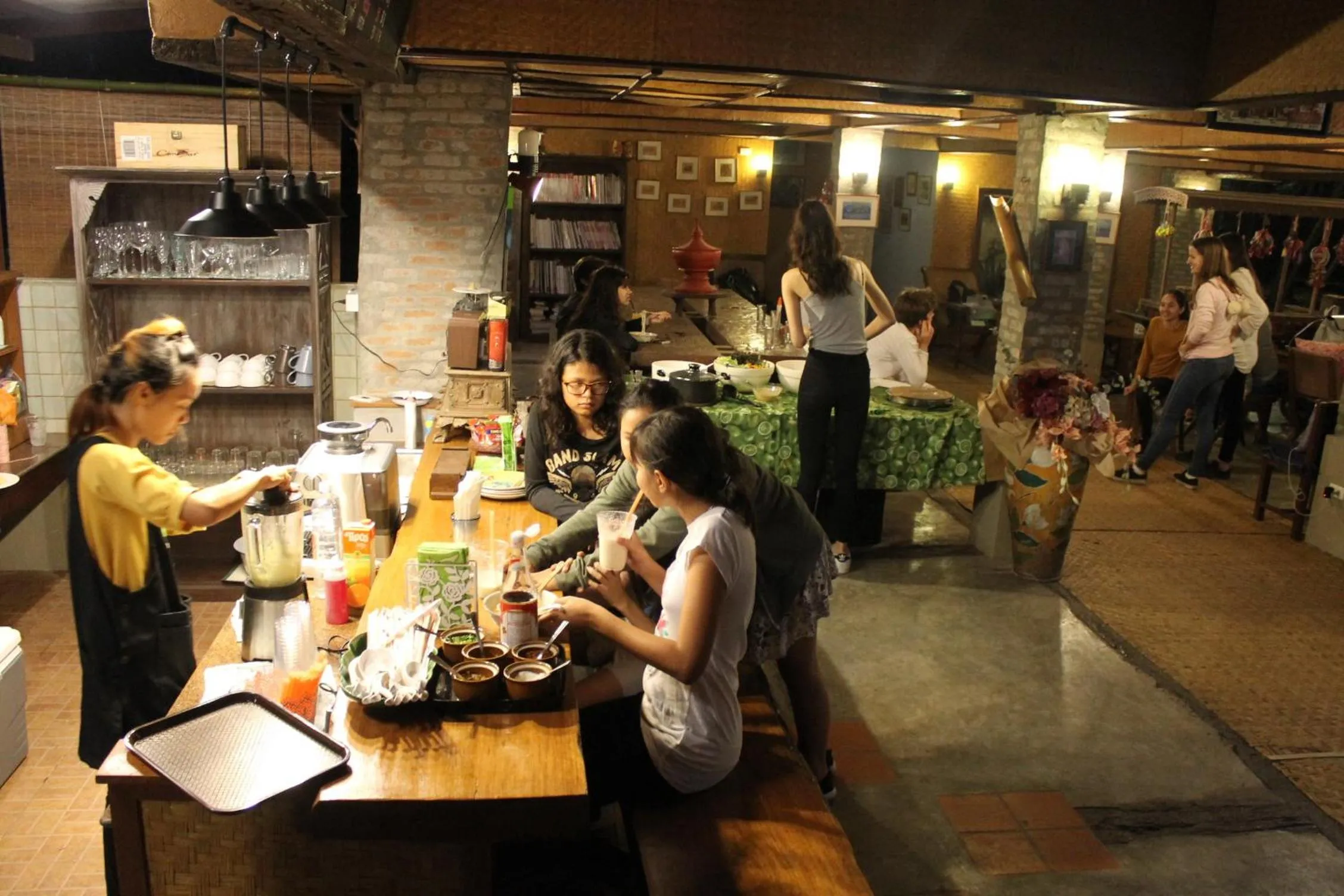 Restaurant/places to eat in Bulunburi Resort