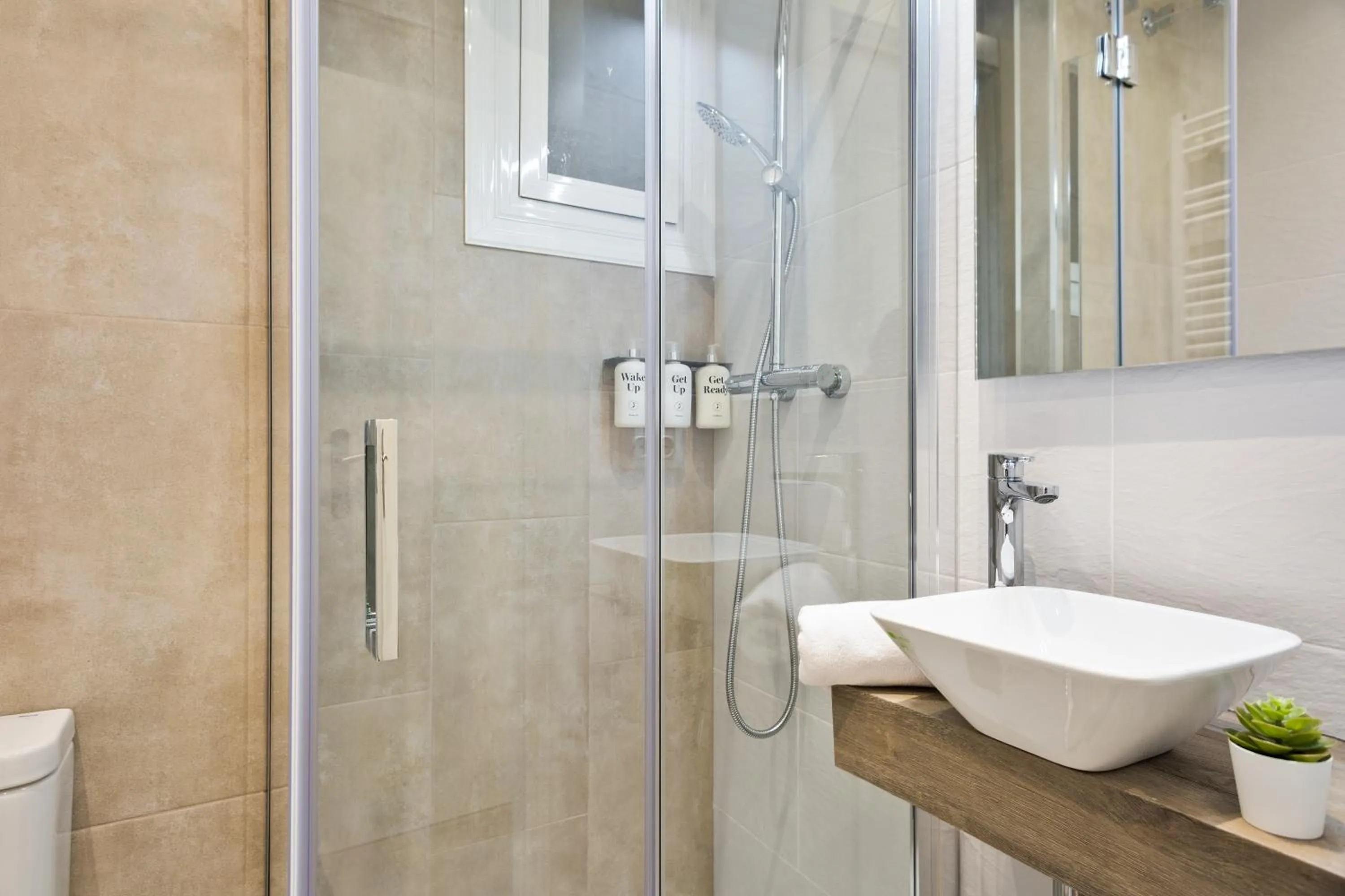 Shower in Sitges Group Calm Beach