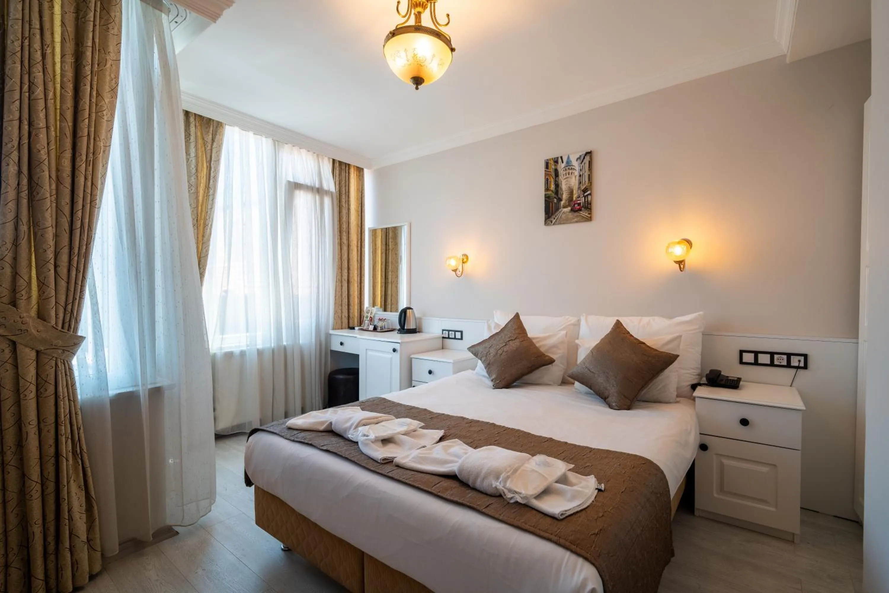 Bed in Sultanahmet Cesme Hotel