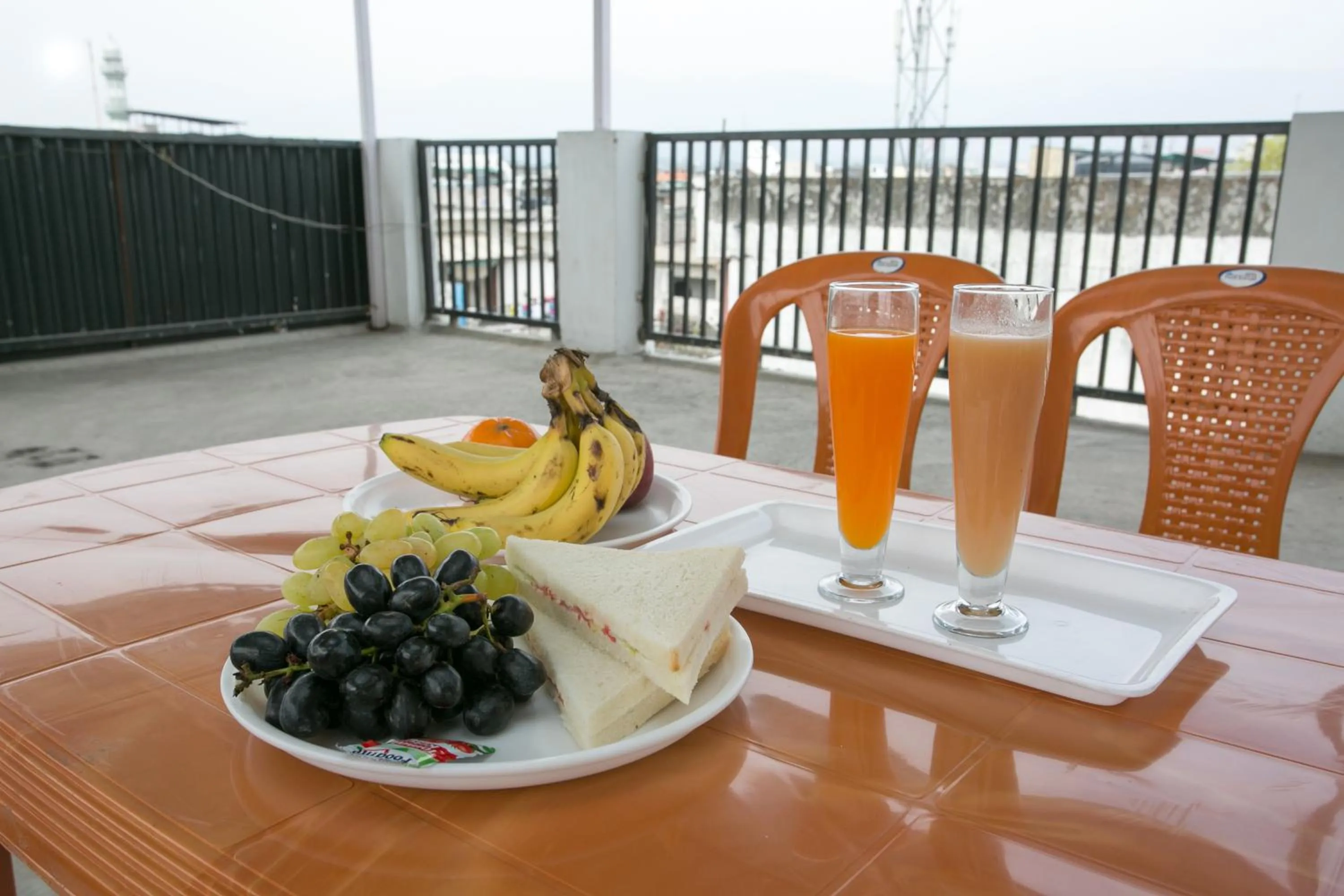 Restaurant/places to eat in Hotel Shiv Kripa