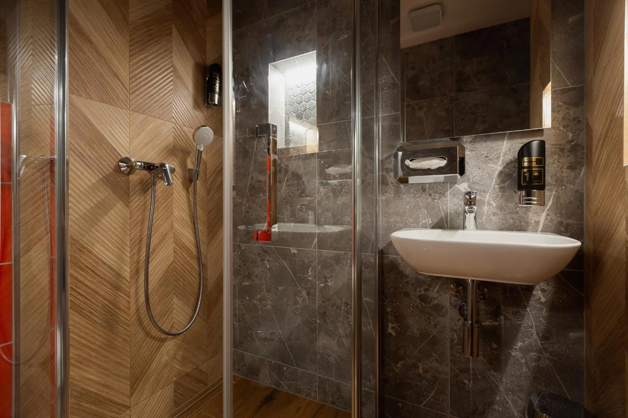 Shower in Wellness rezort Jánošíkov dvor