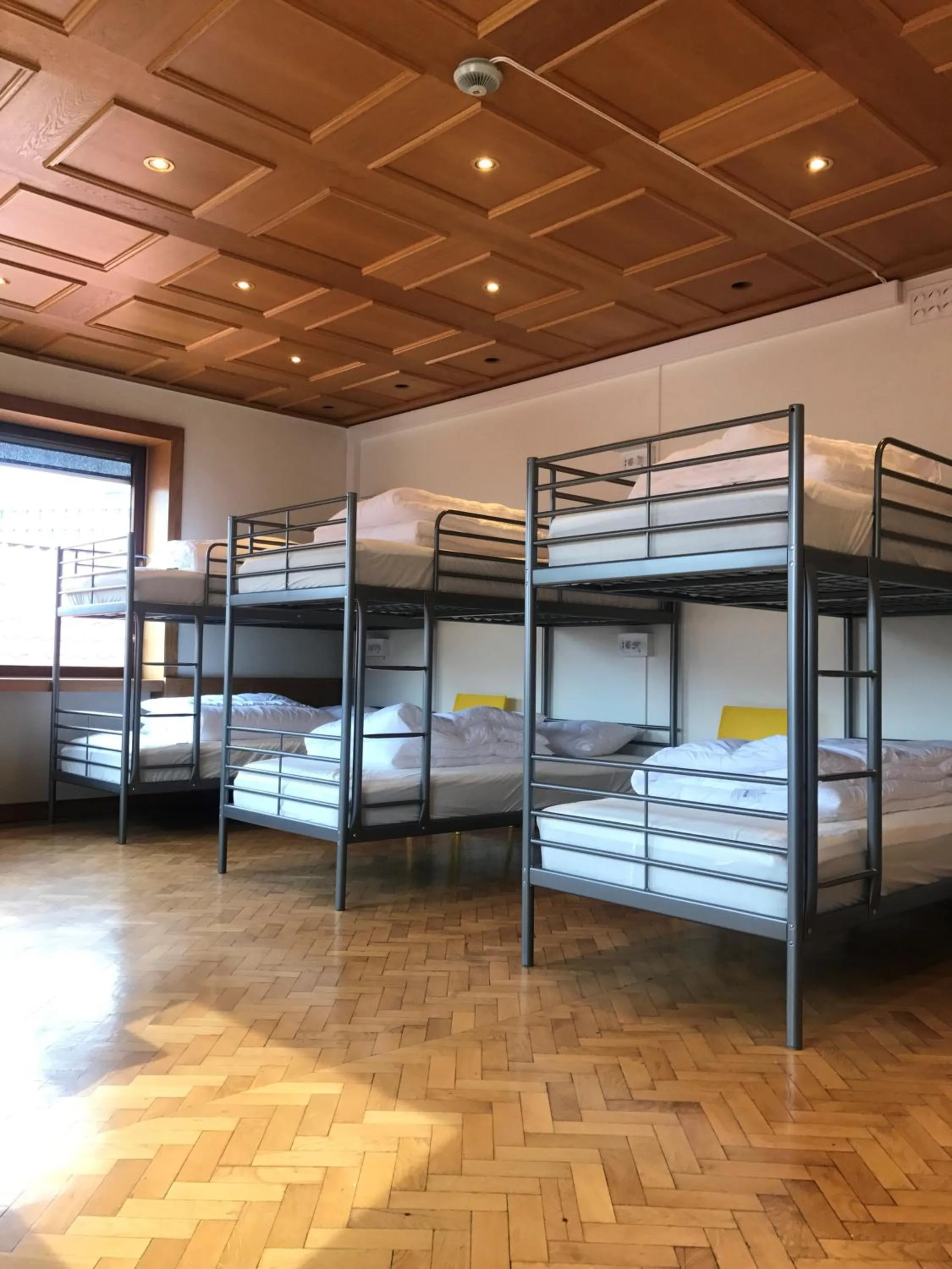 Mountain view, Bed in City Hostel Bergen