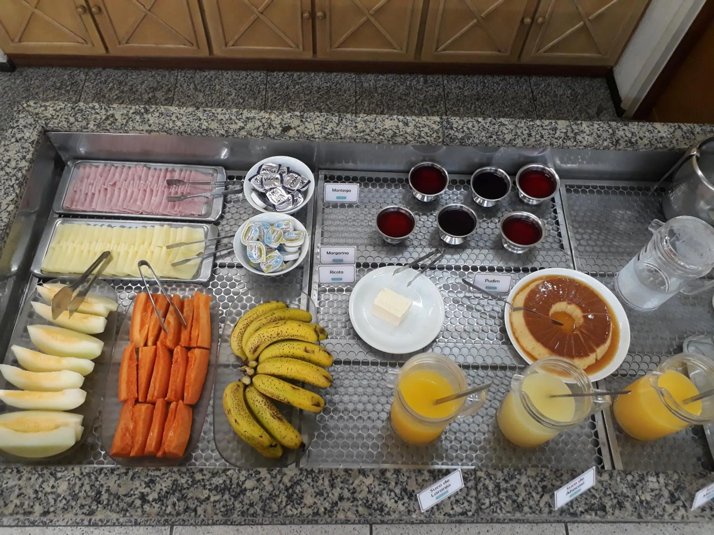 Food and drinks in Hotel Ideal