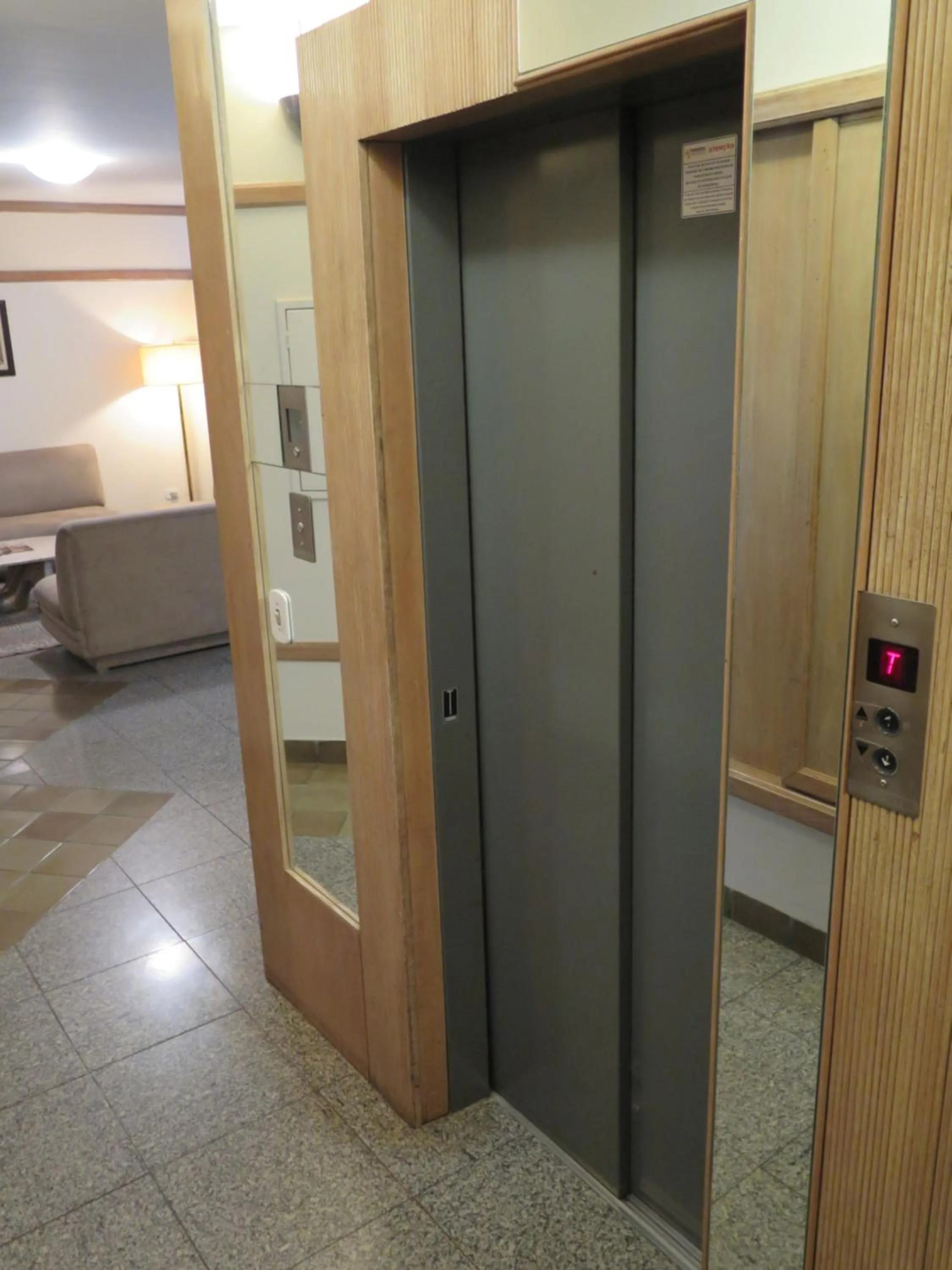 Lobby or reception in Hotel Ideal