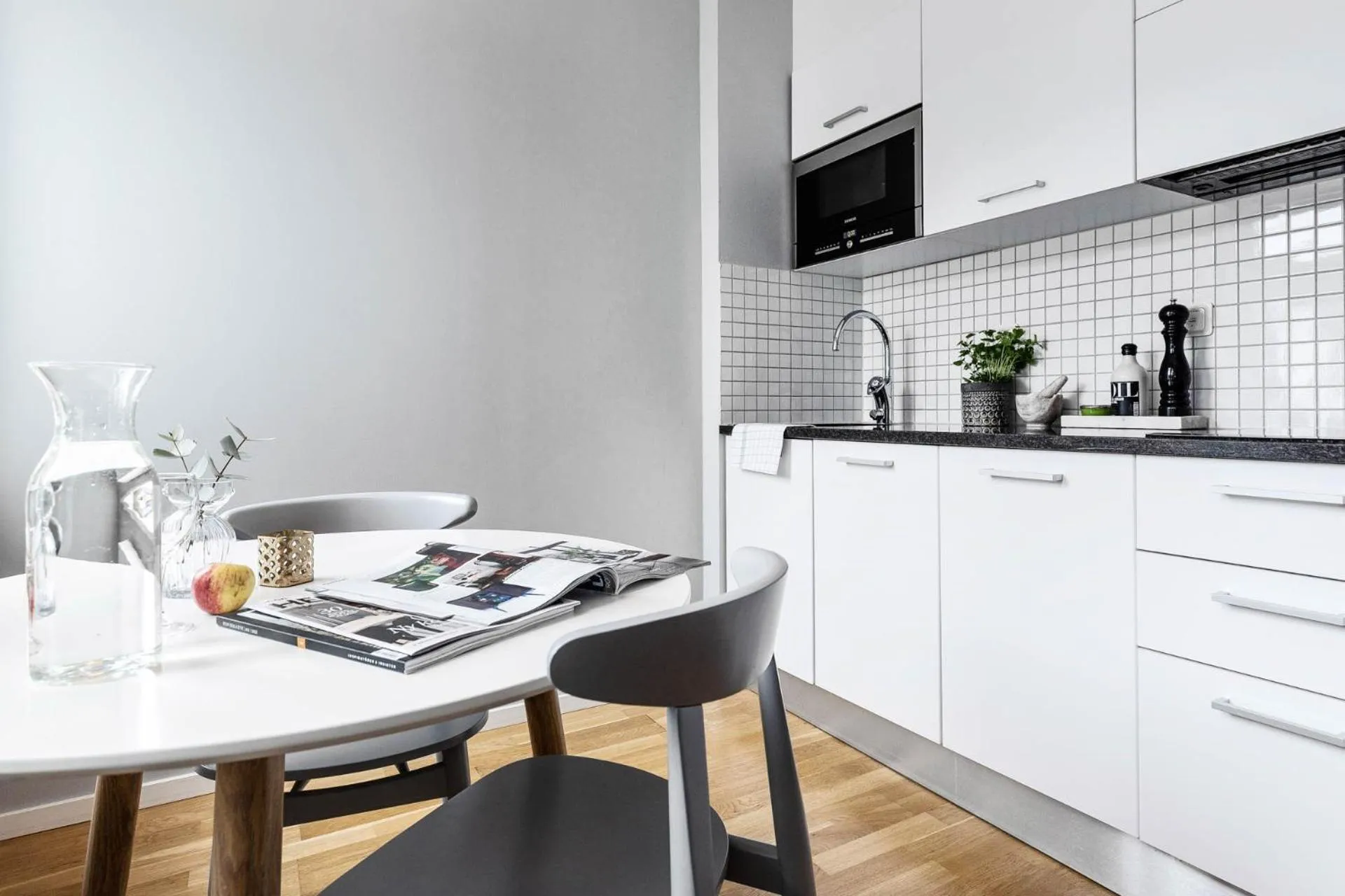 Kitchen or kitchenette in Biz Apartment Gärdet