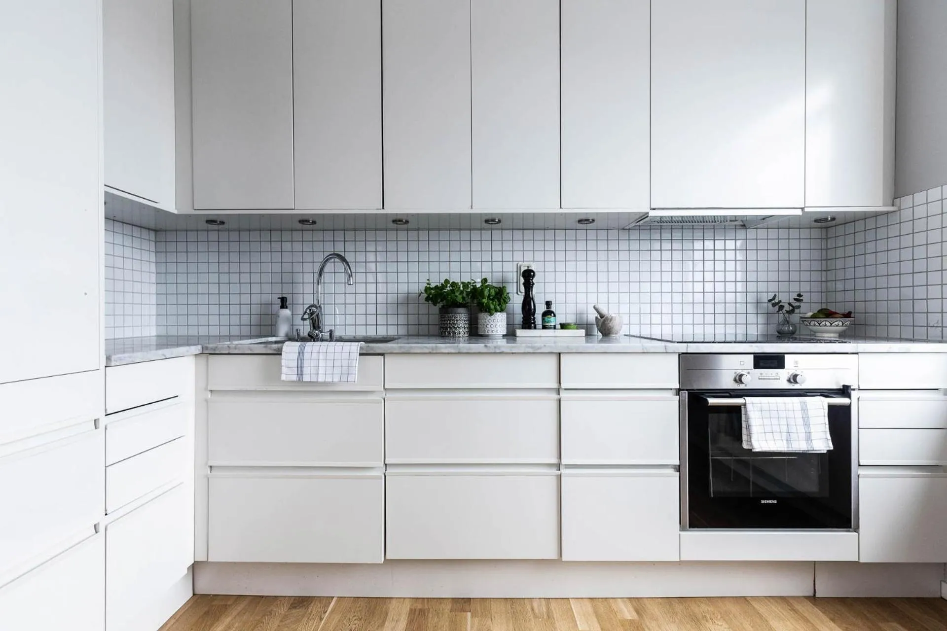 Kitchen or kitchenette in Biz Apartment Gärdet