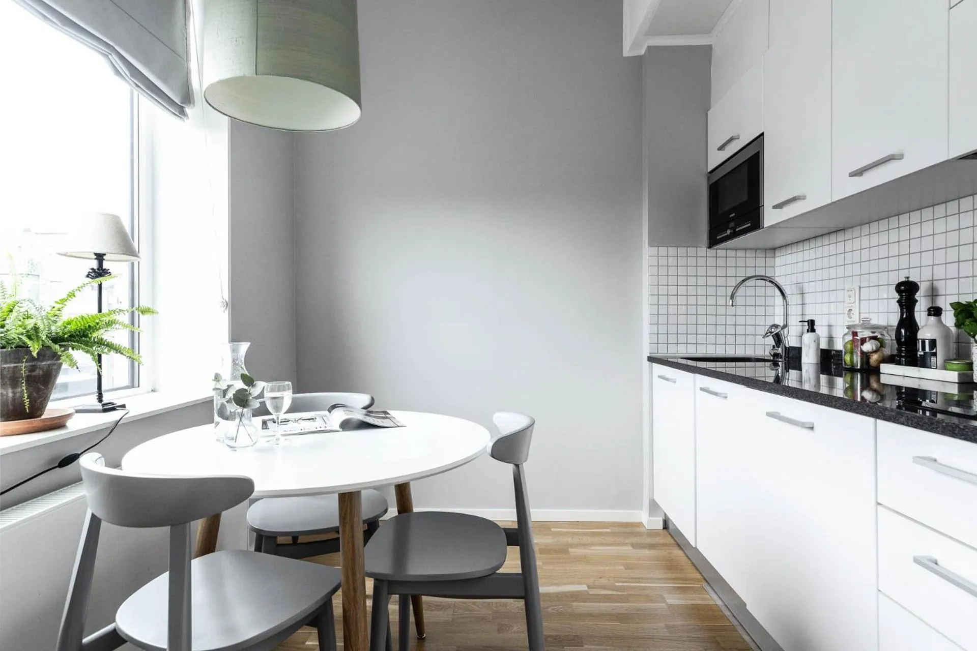 Kitchen or kitchenette in Biz Apartment Gärdet