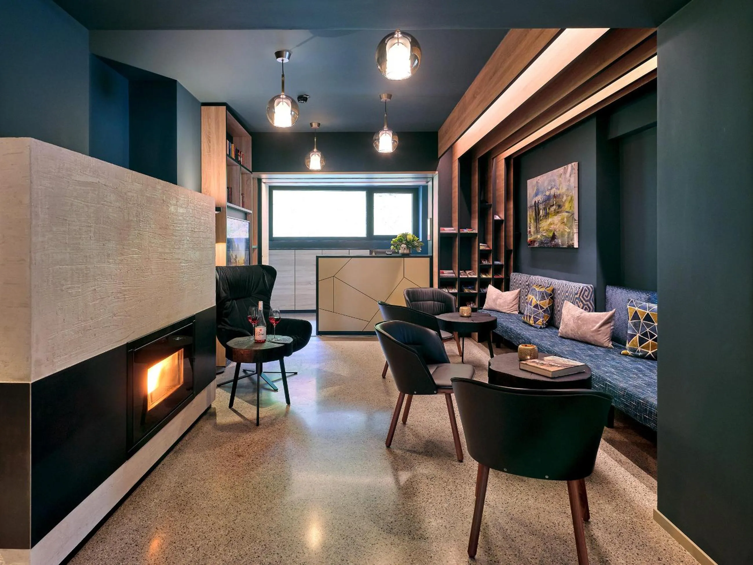 Lobby or reception in Quality Hosts Arlberg - Hotel Goldenes Kreuz B&B