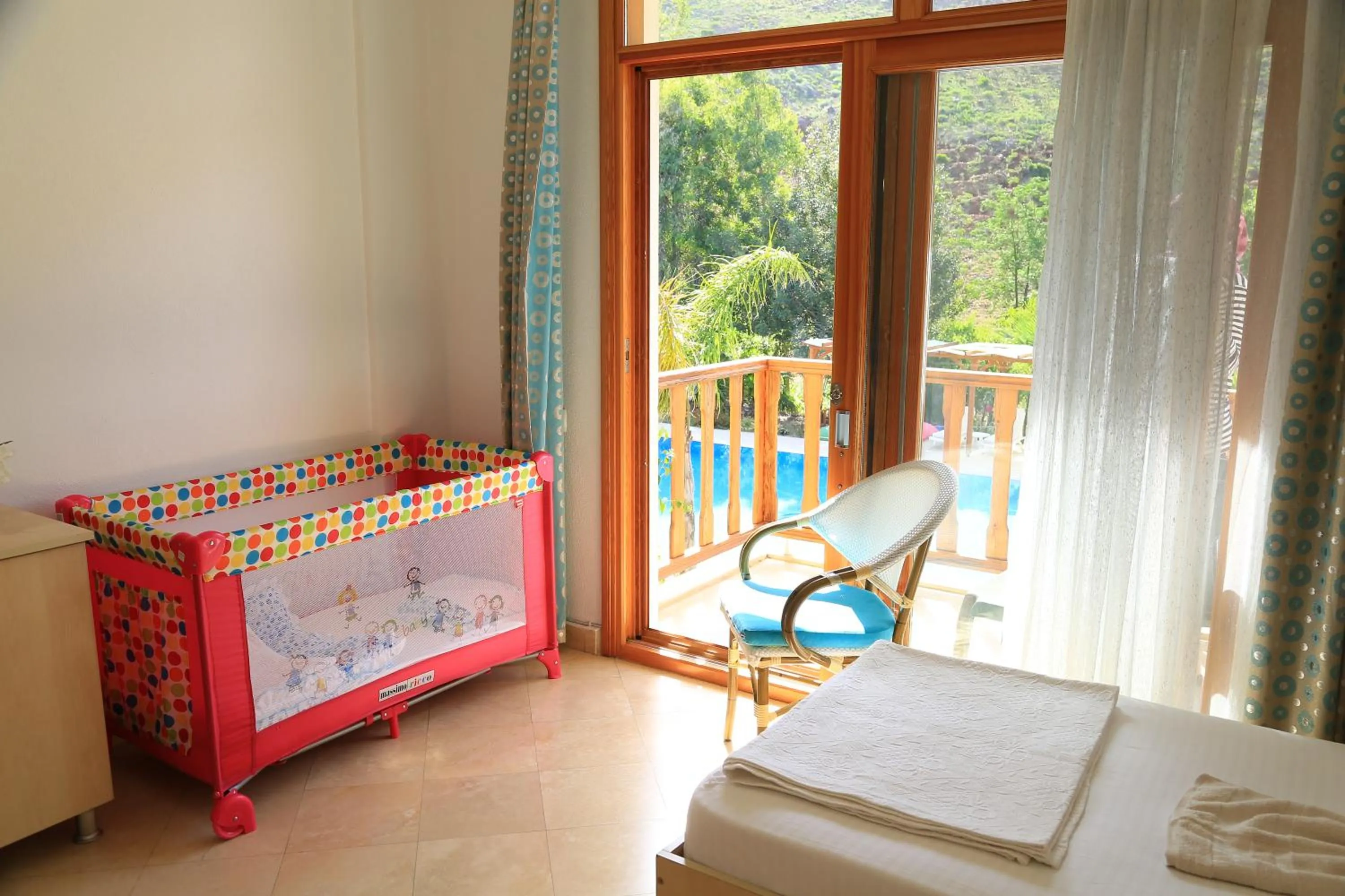 Day, Bed in Yonca Hotel