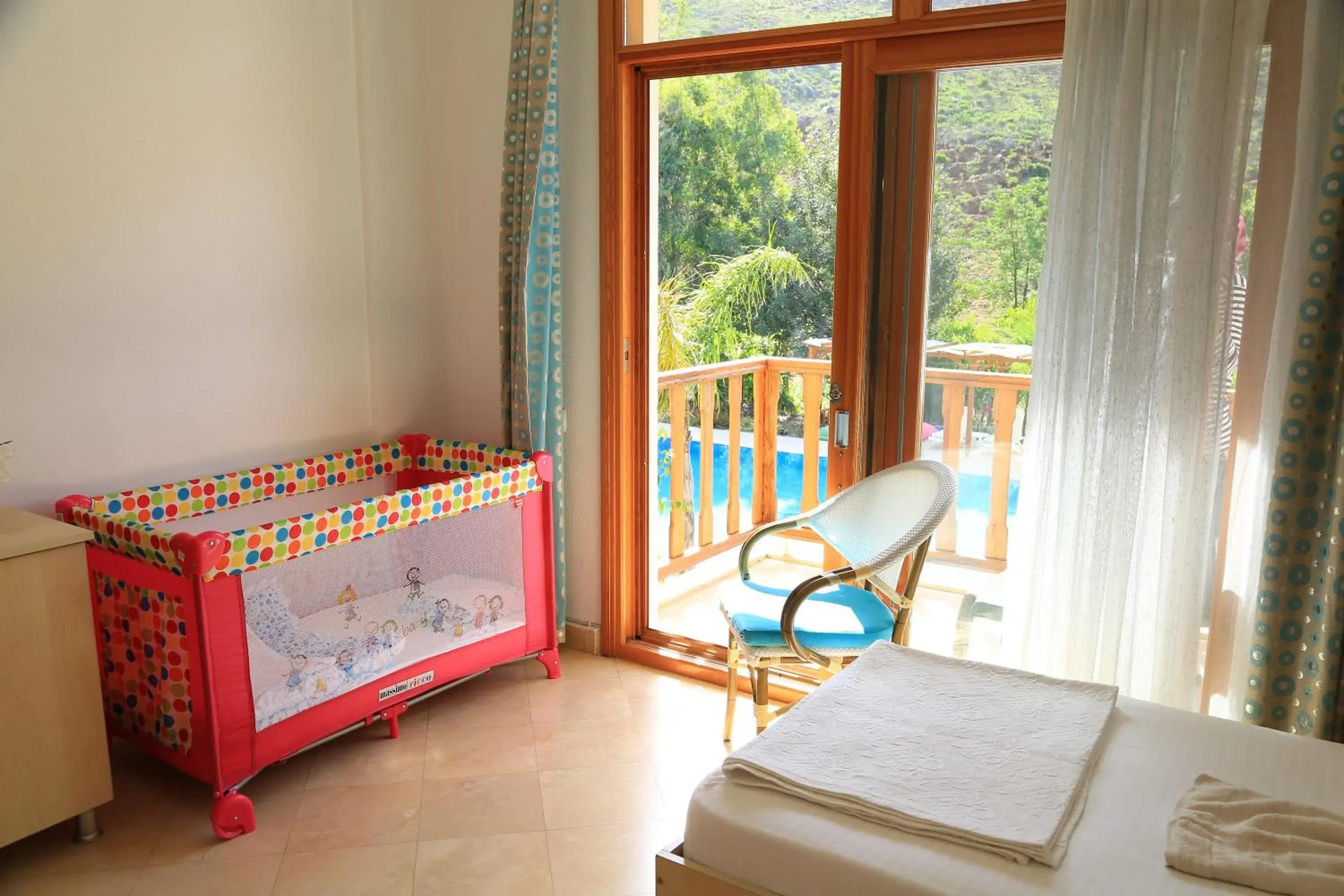 Day, Bed in Yonca Hotel Day, Bed in Yonca Hotel