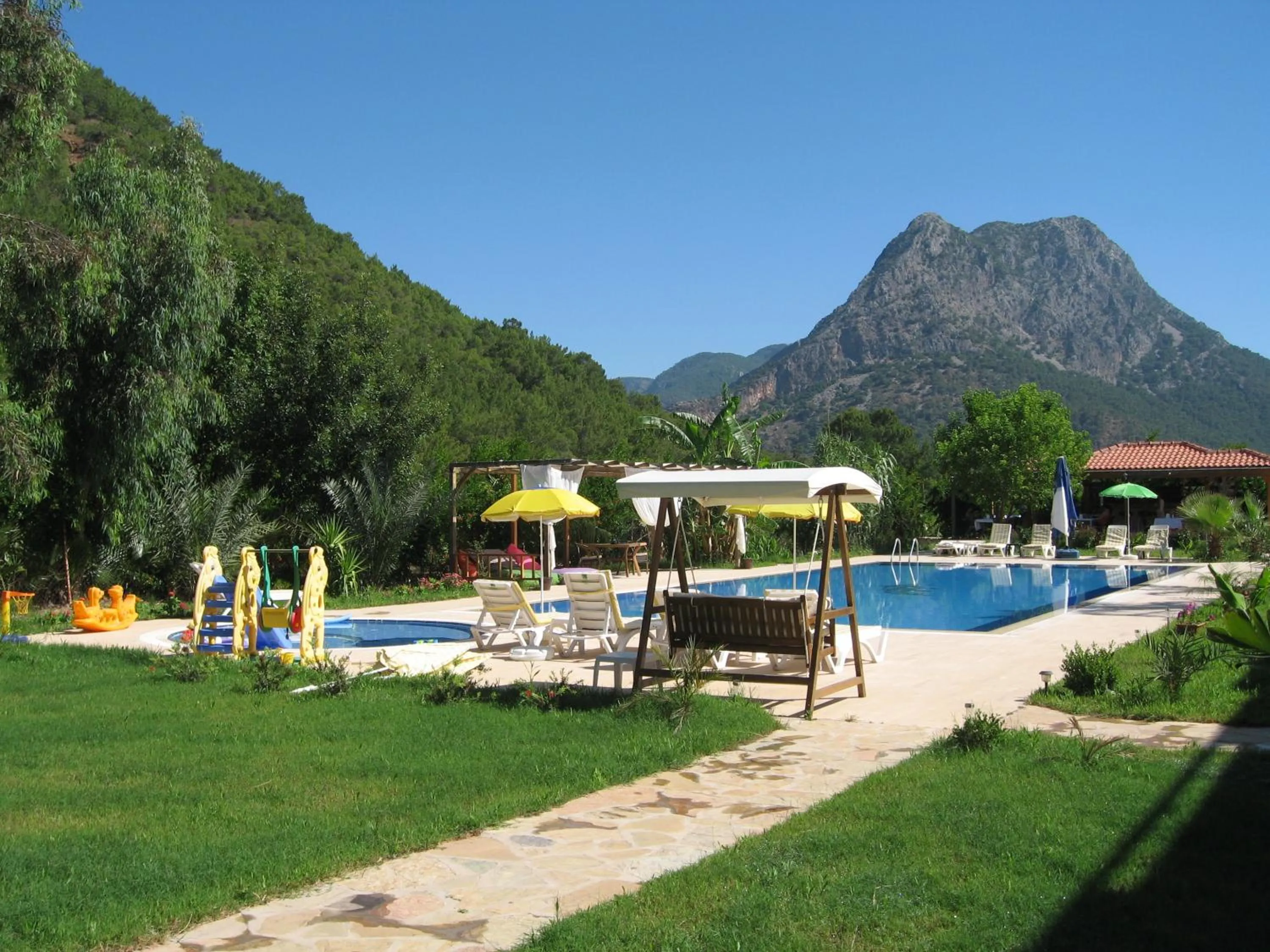 Garden in Yonca Hotel