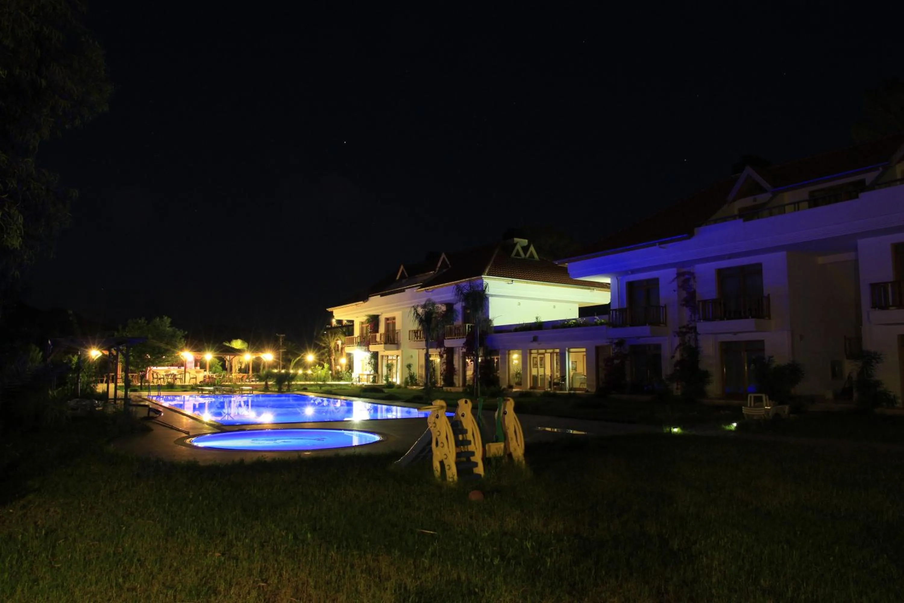 Night in Yonca Hotel
