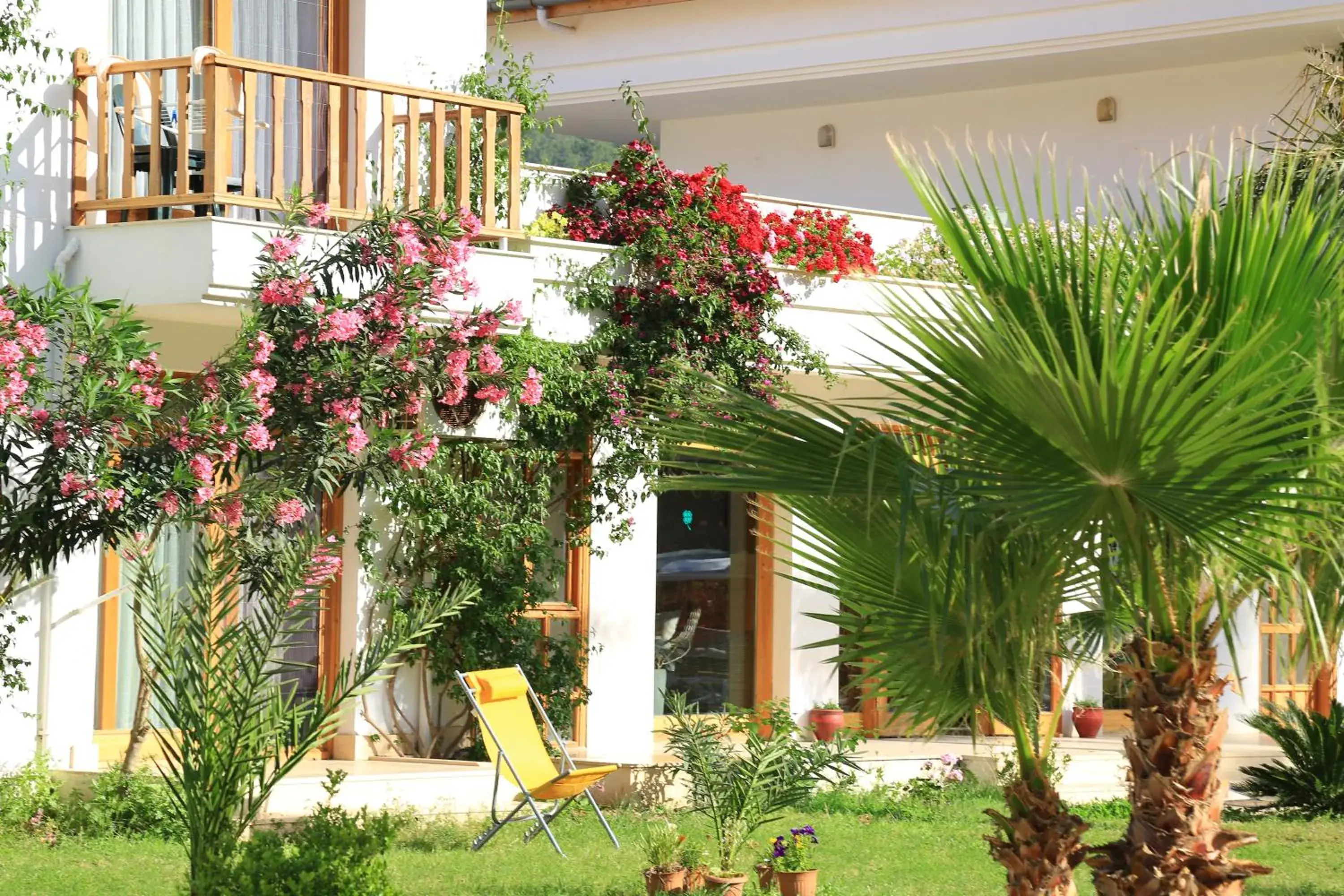 Property building in Yonca Hotel Property building in Yonca Hotel