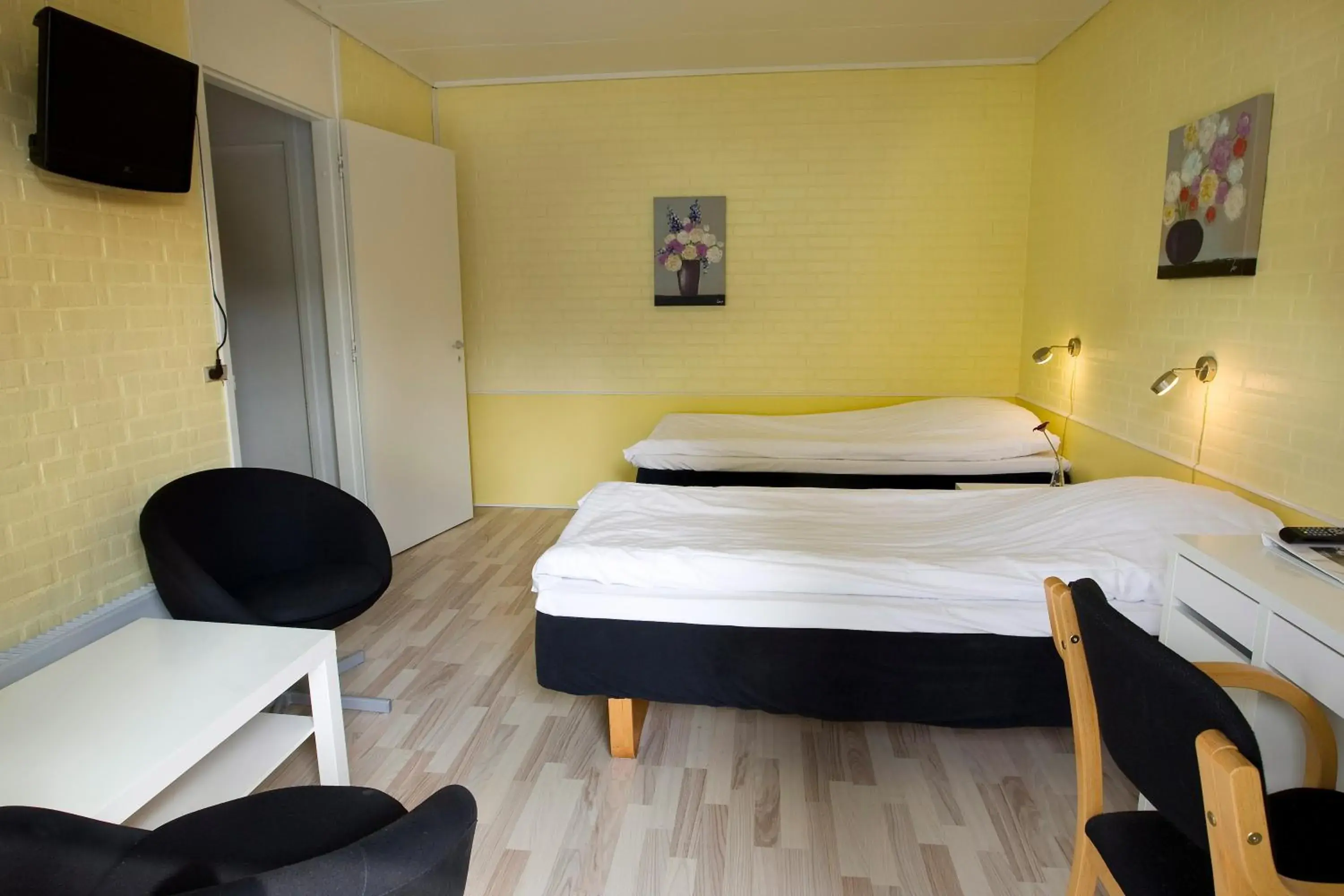 Triple Room - single occupancy in Hotel Troense Triple Room - single occupancy in Hotel Troense