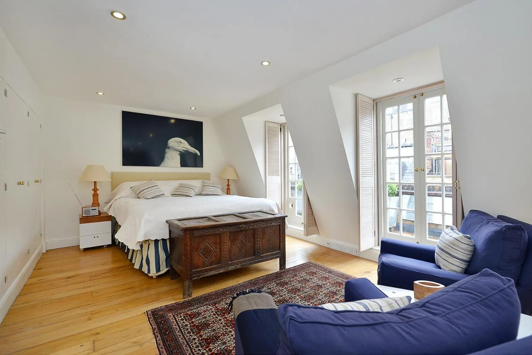Ennismore Mews