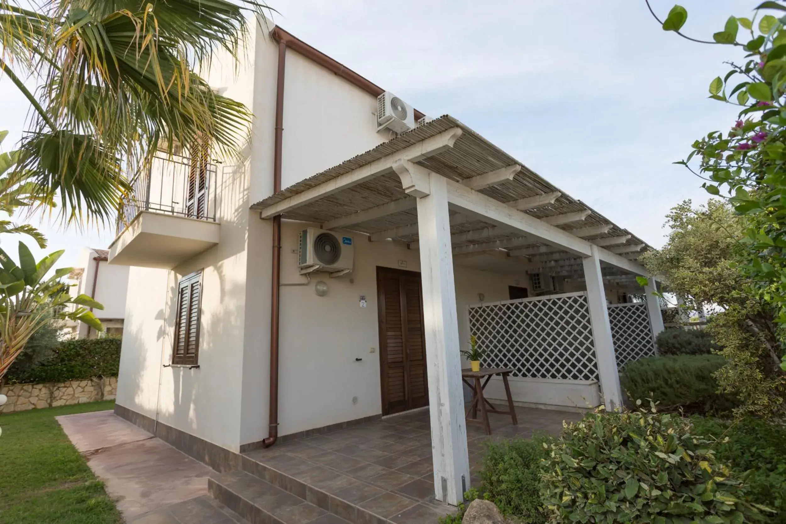 Standard Triple Room in Oasi Guzzetta Hotel&Case Vacanze Standard Triple Room in Oasi Guzzetta Hotel&Case Vacanze