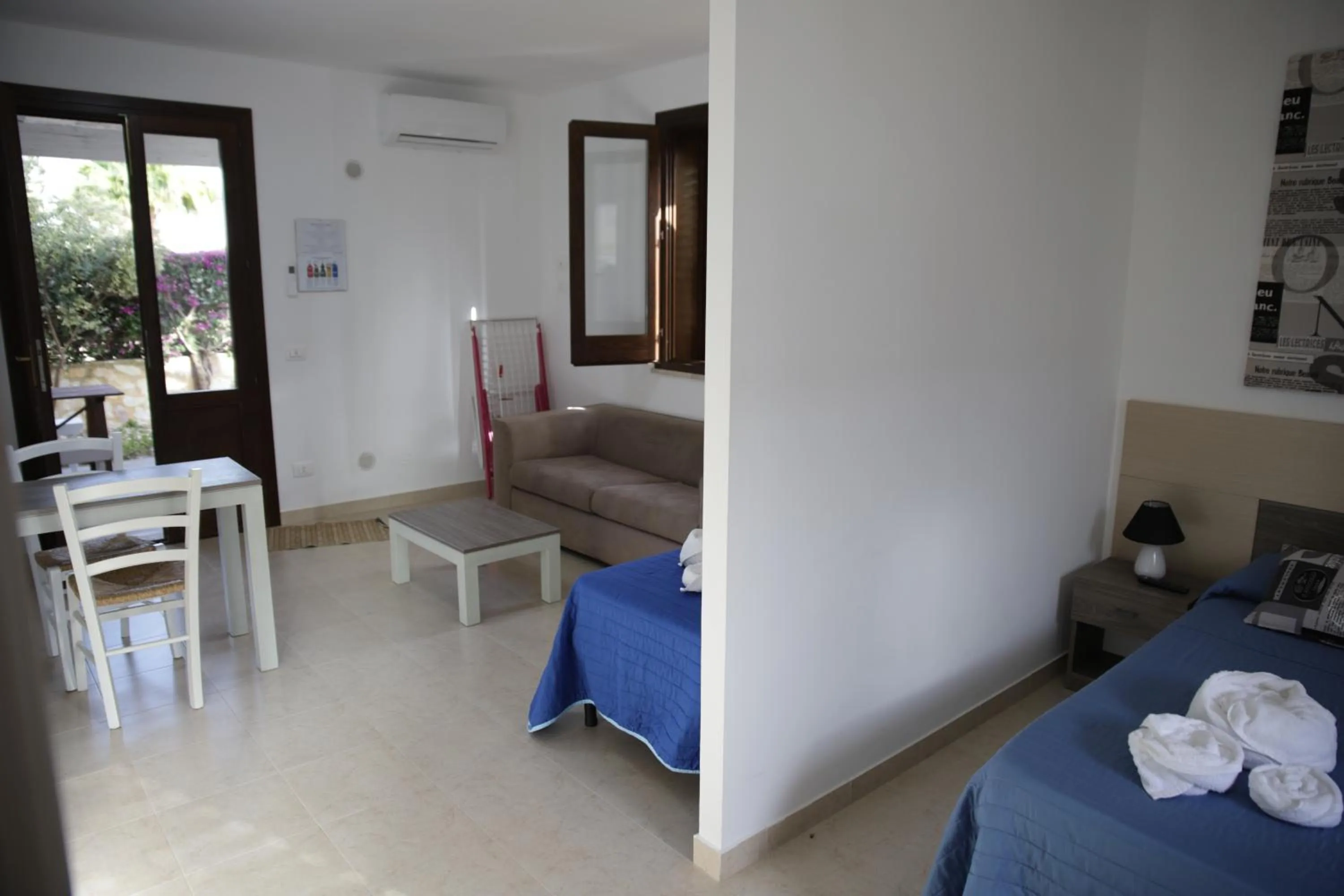 Photo of the whole room, Bed in Oasi Guzzetta Hotel&Case Vacanze