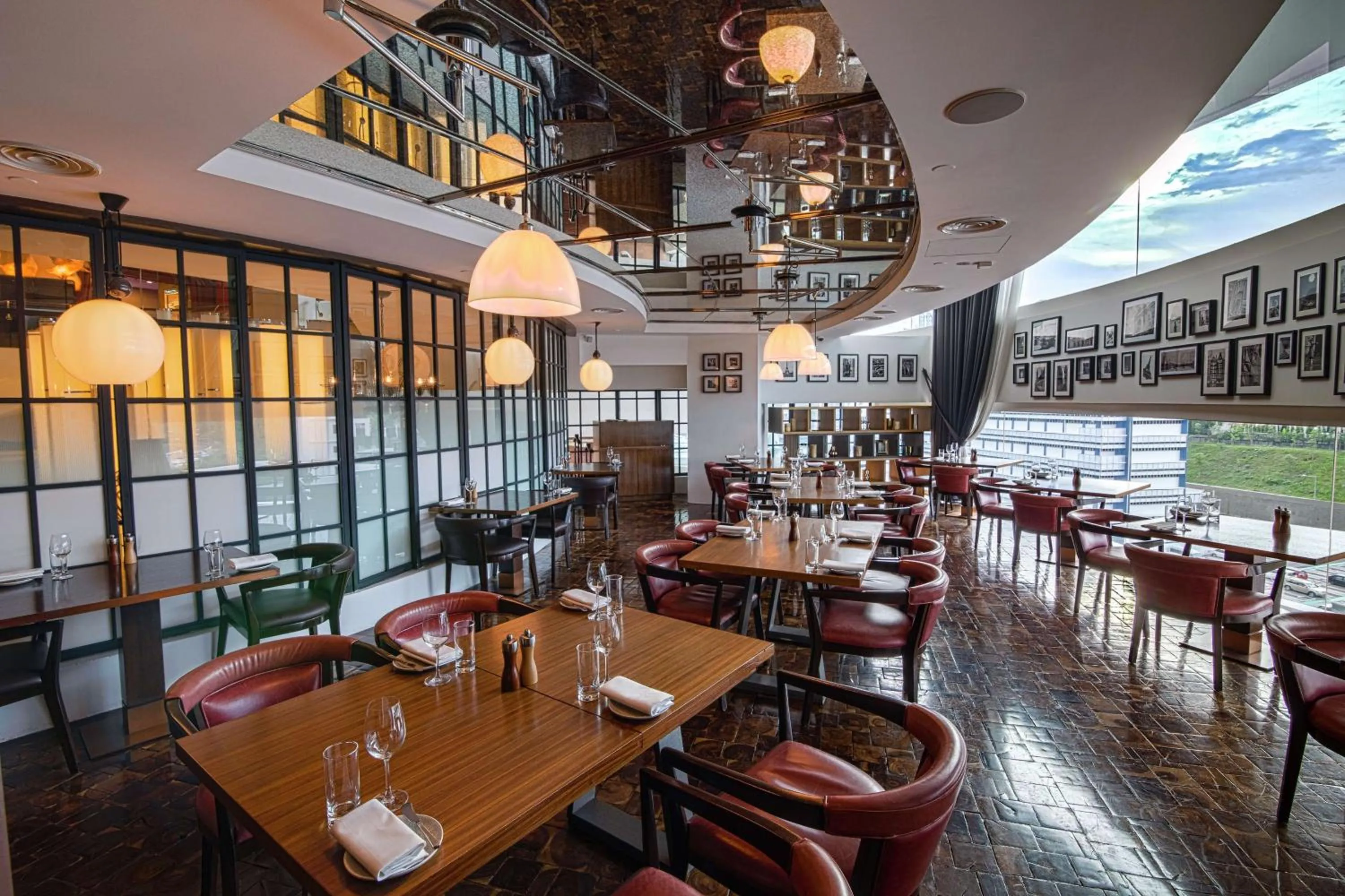 Restaurant/places to eat in Hilton Kuala Lumpur