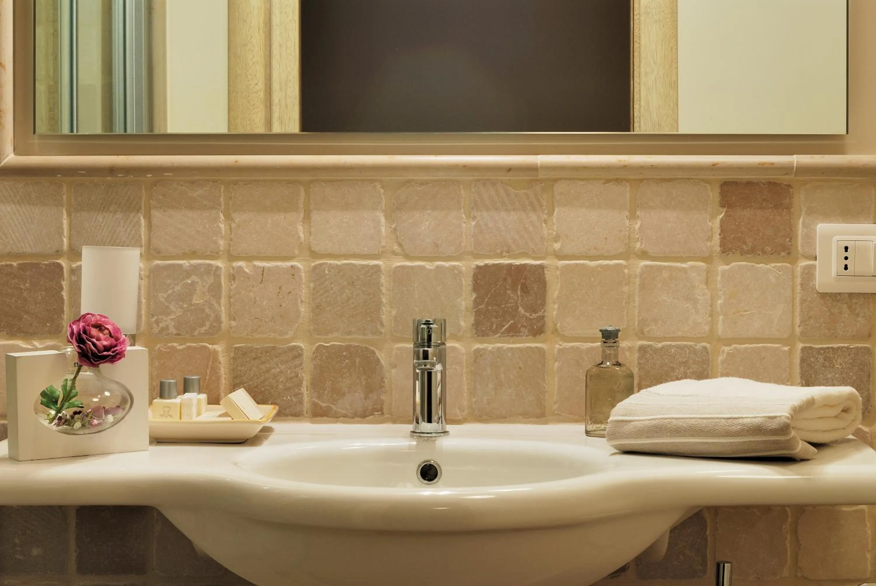 Bathroom in Masseria Torre Del Diamante