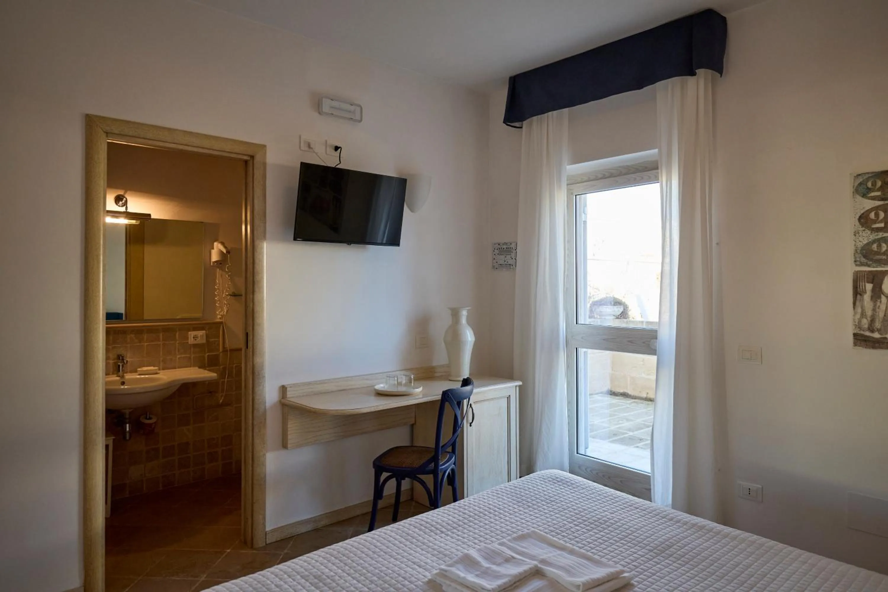 Bedroom, Bed in Masseria Torre Del Diamante