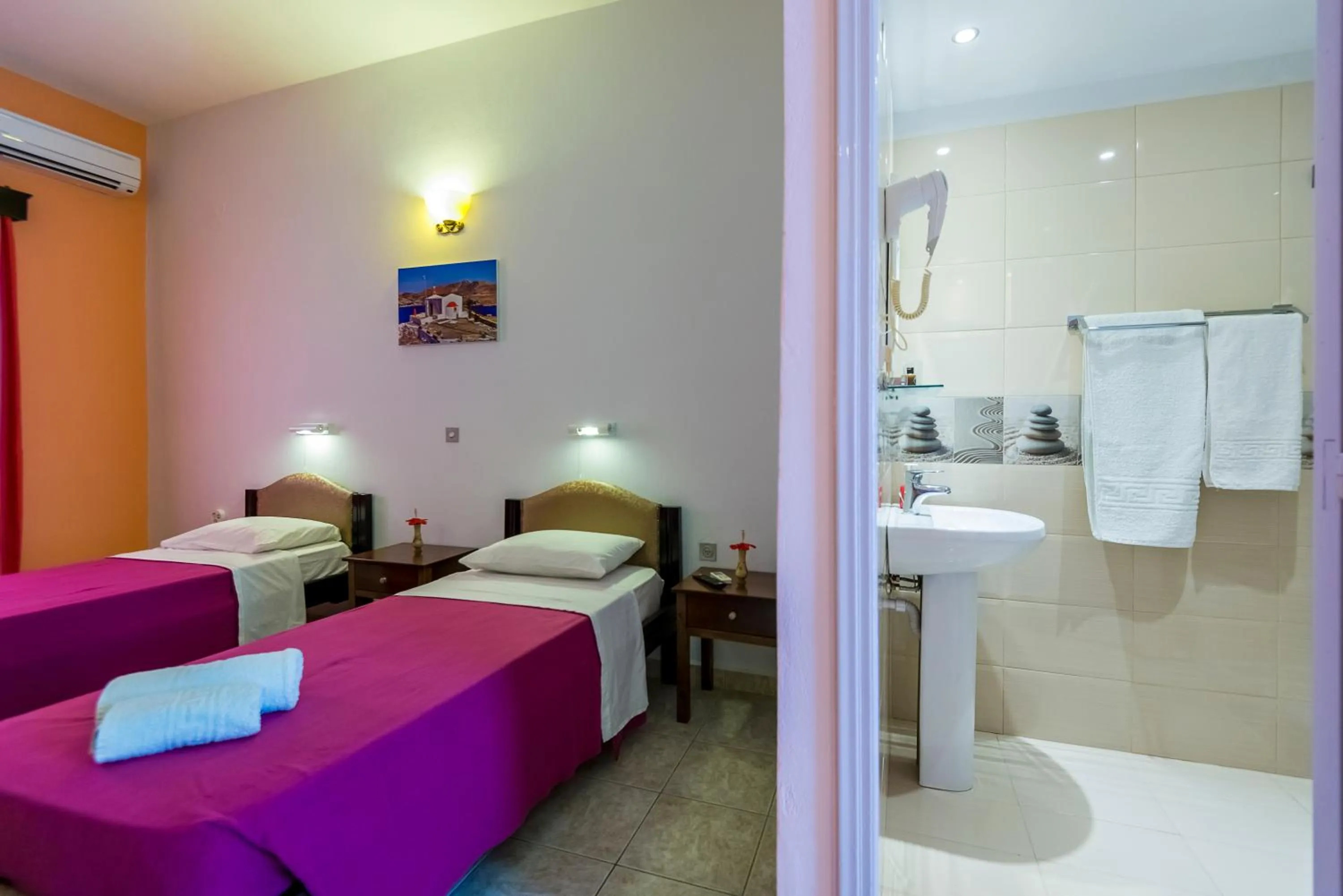 Bed in Elefteria Hotel