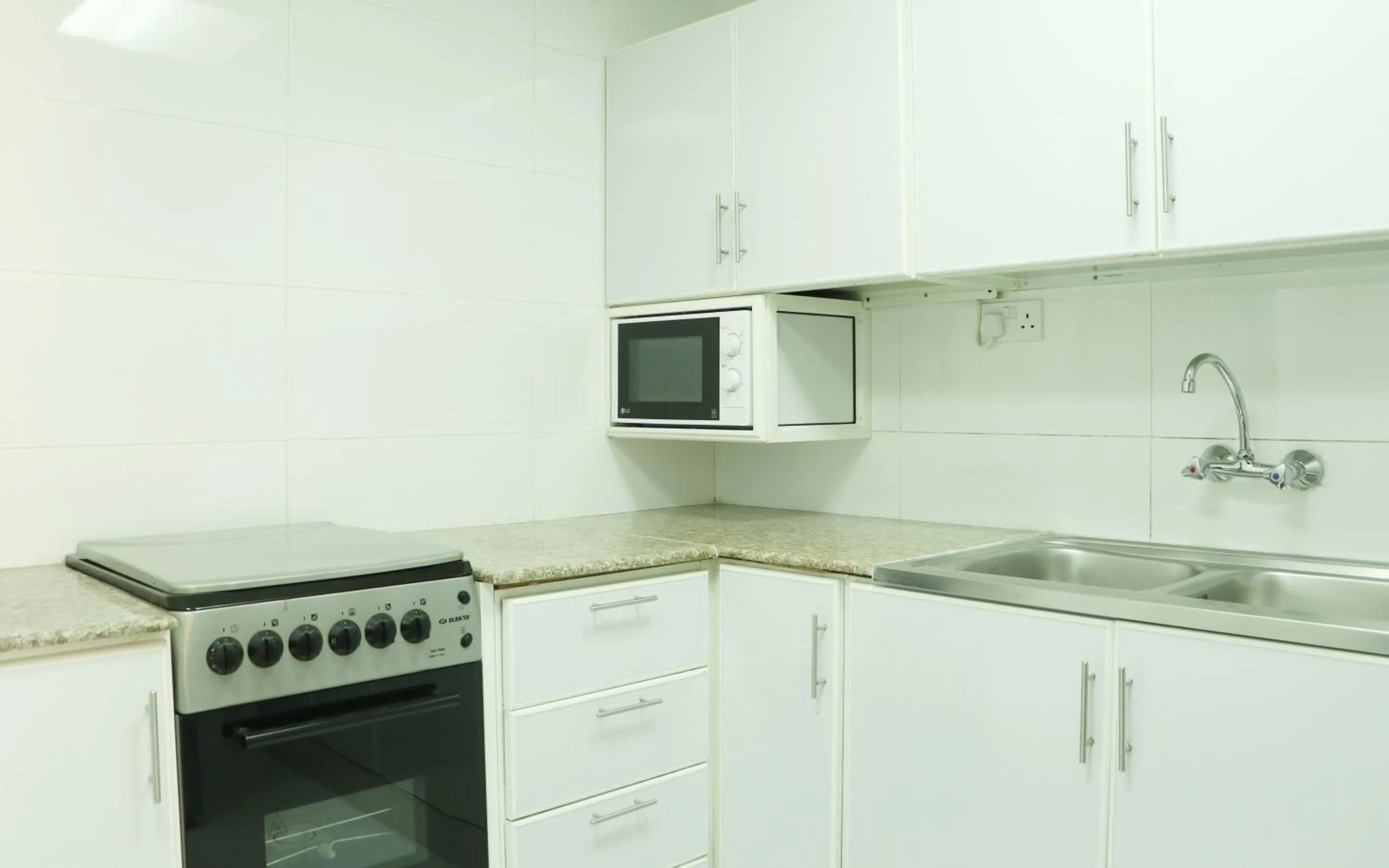 kitchen in Al Nile (3) Furnished Flats