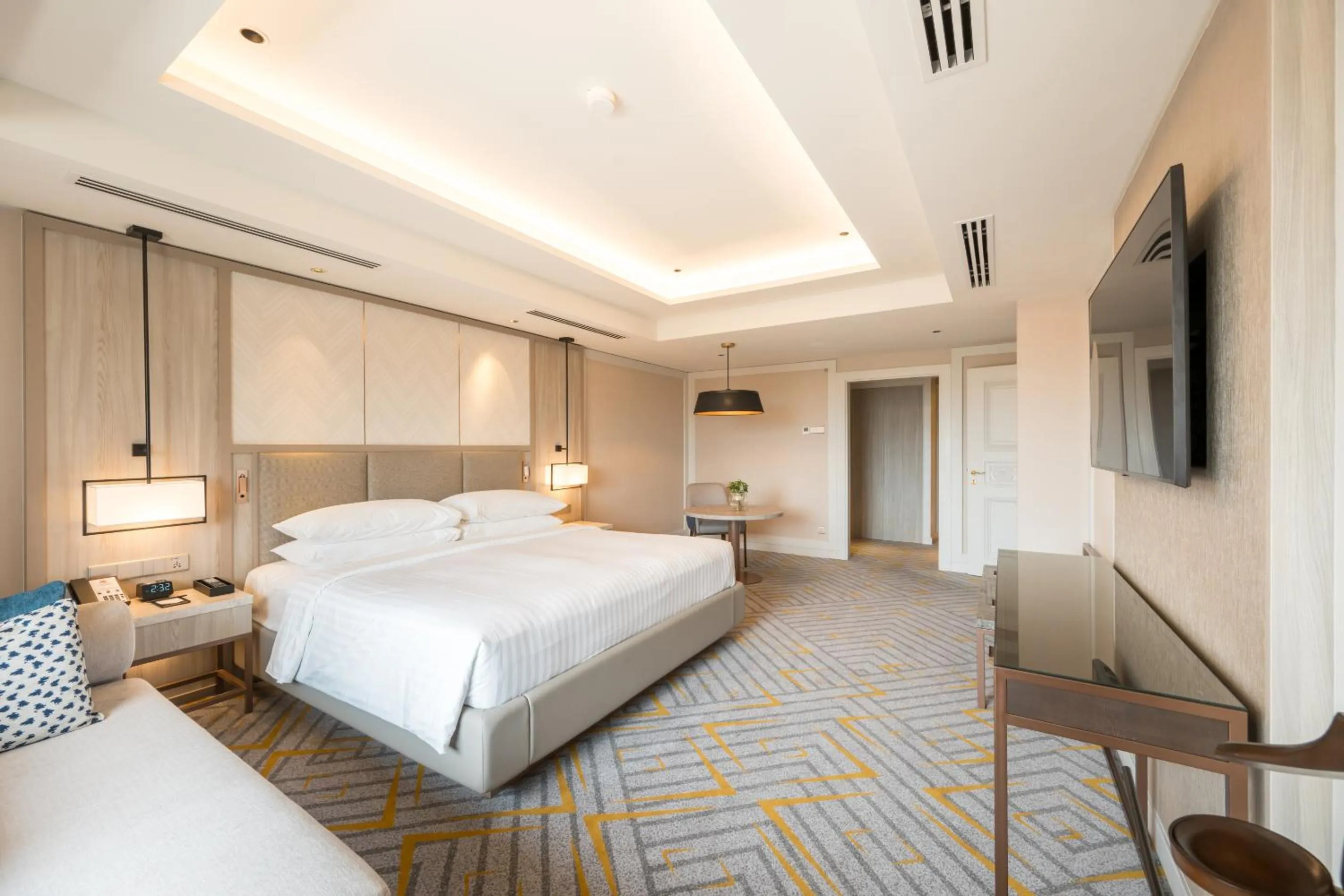 Bed in Putrajaya Marriott Hotel