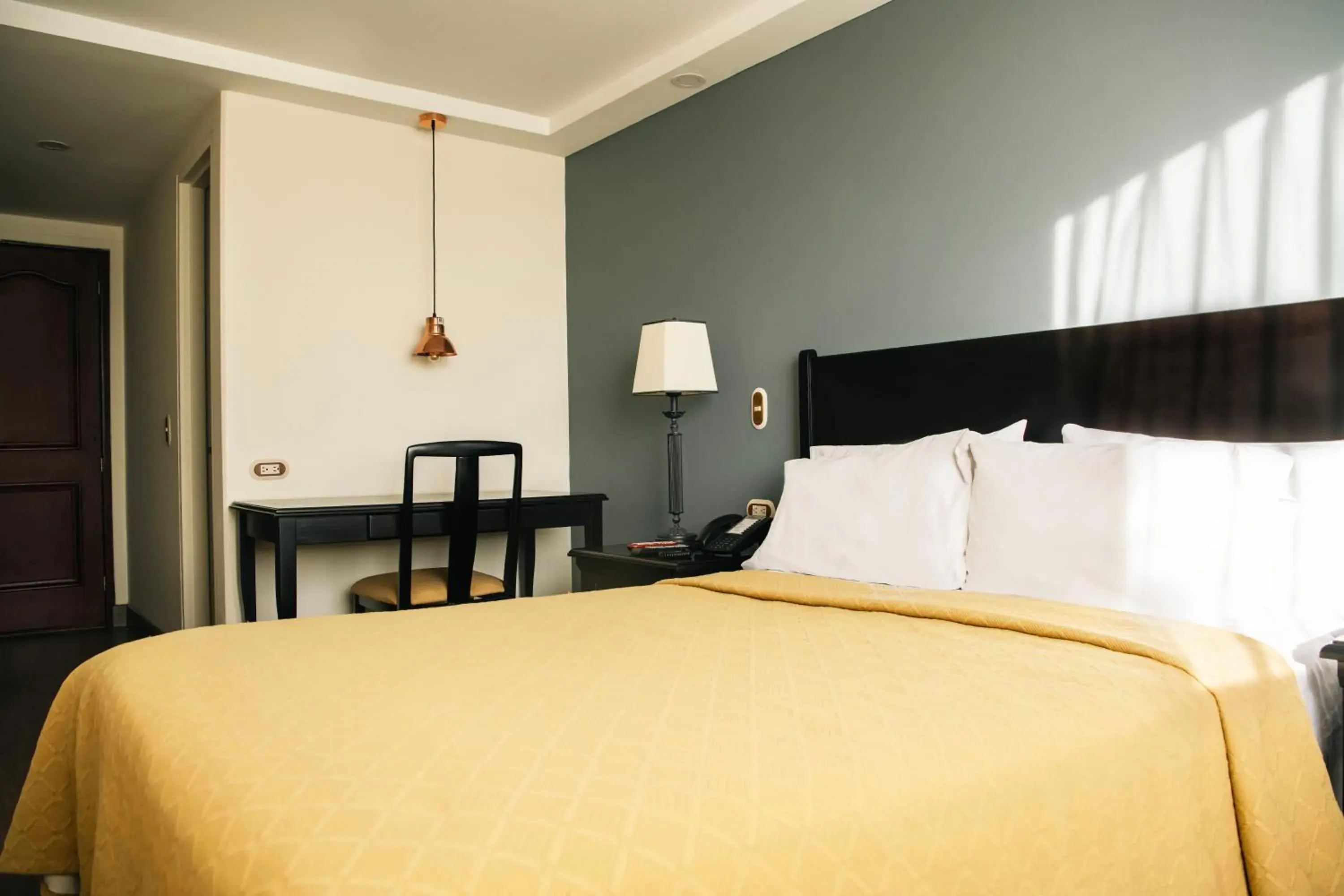 Photo of the whole room, Bed in Hotel Dann Av. 19 Photo of the whole room, Bed in Hotel Dann Av. 19