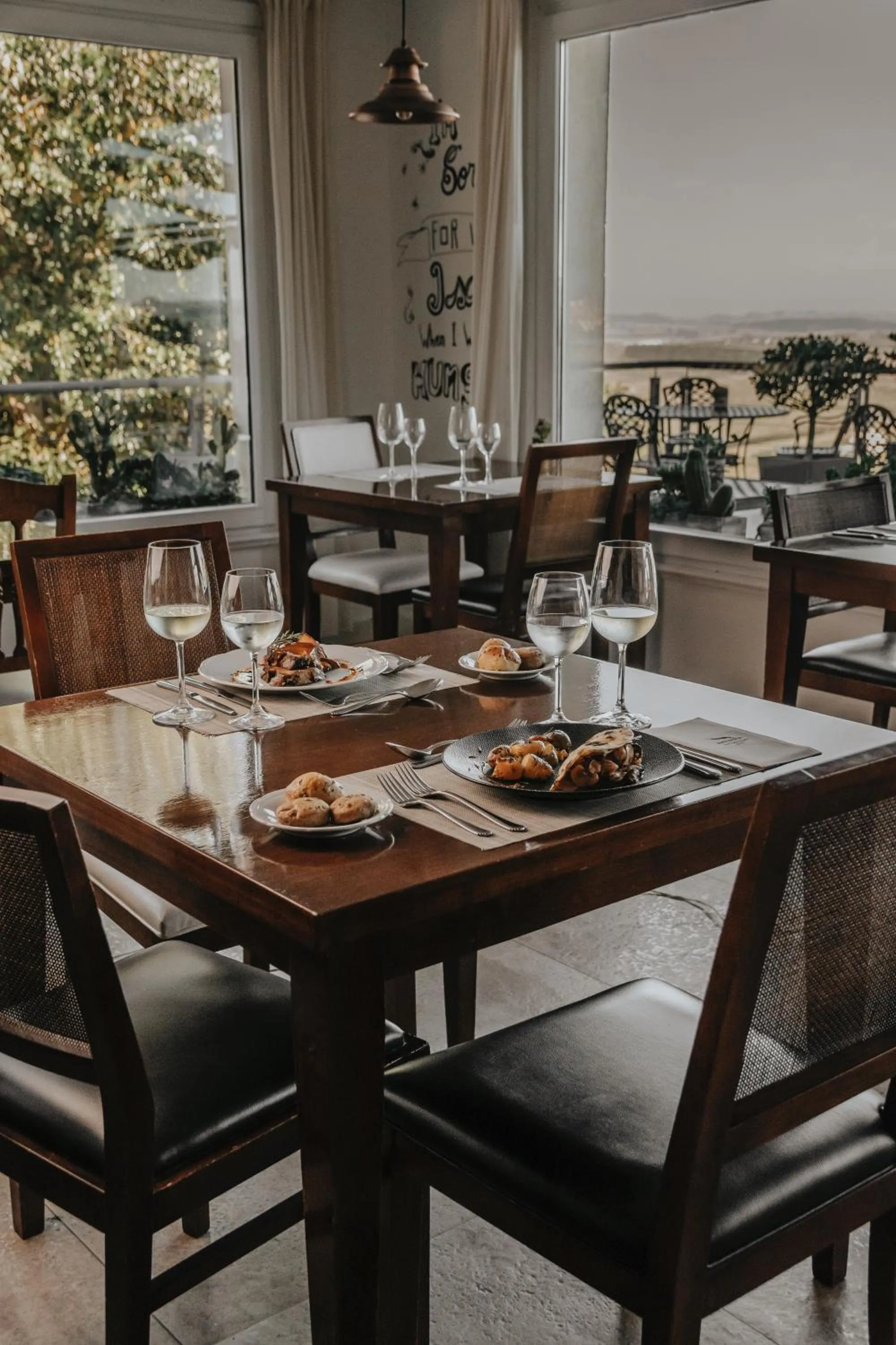 Dining area in Amaike Hotel Golf & Spa