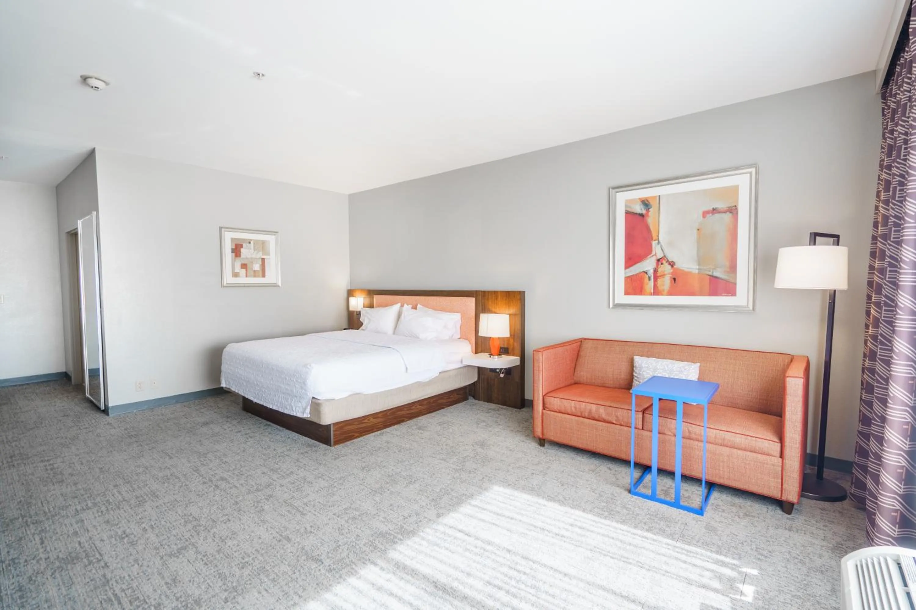 Bed in Hampton Inn & Suites Abilene I-20