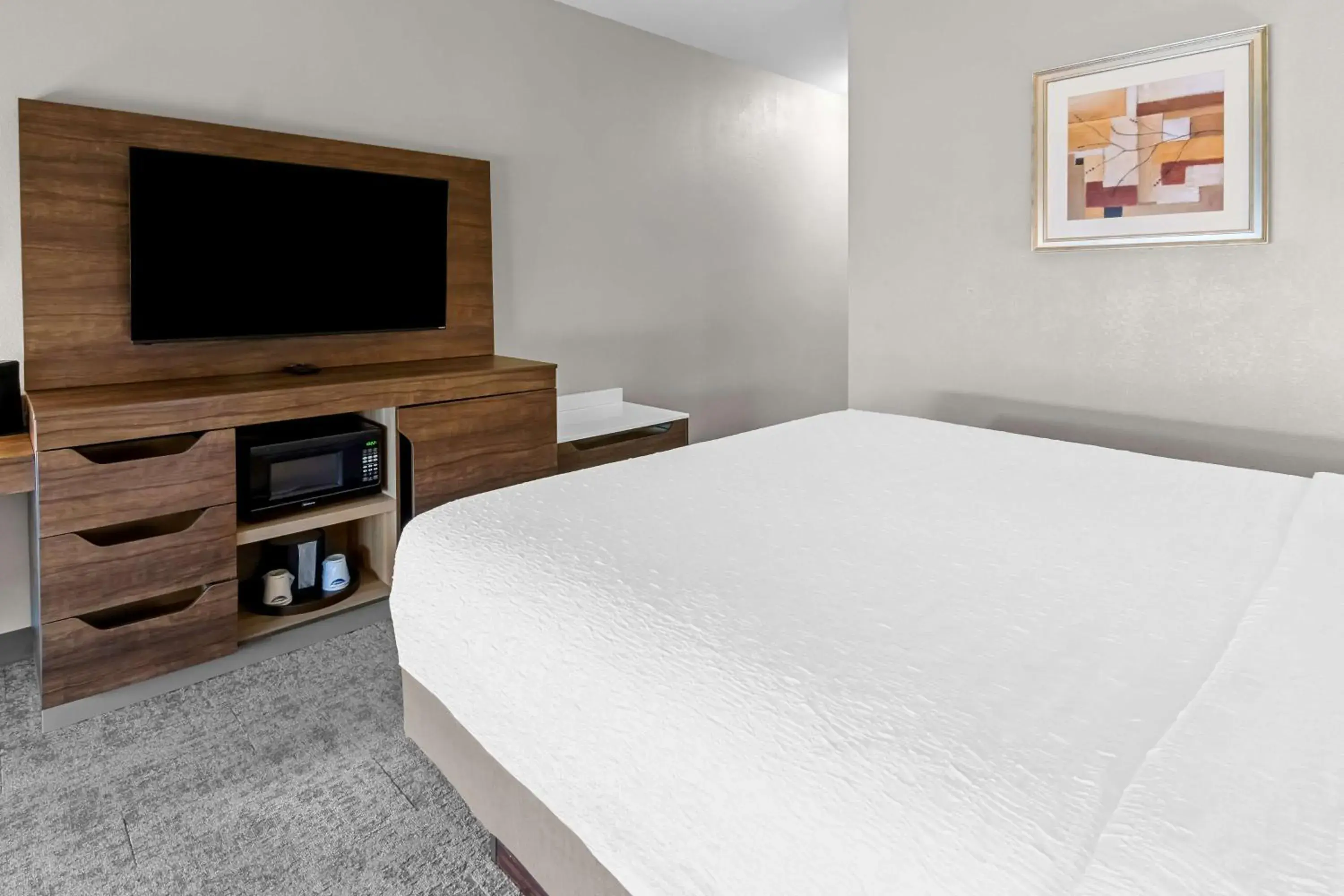 King Room with Sofa Bed and Study - Non-Smoking in Hampton Inn & Suites Abilene I-20 King Room with Sofa Bed and Study - Non-Smoking in Hampton Inn & Suites Abilene I-20