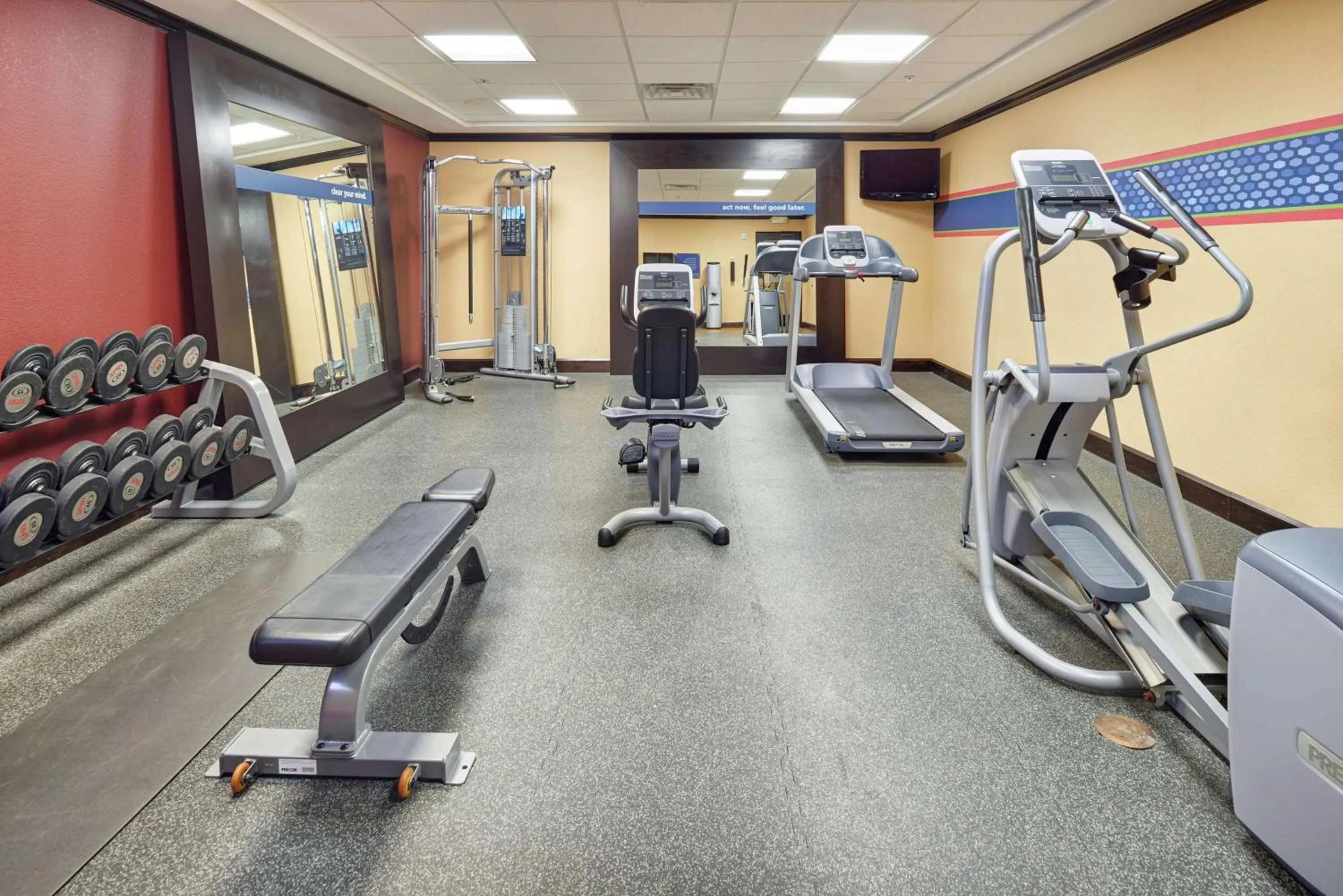 Fitness centre/facilities in Hampton Inn Sweetwater