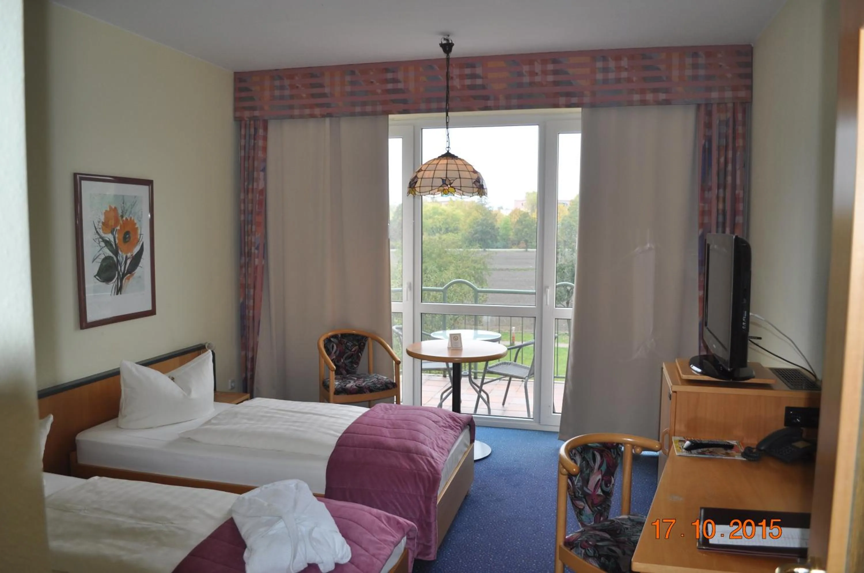 Photo of the whole room, Bed in Turmhotel Schwedt