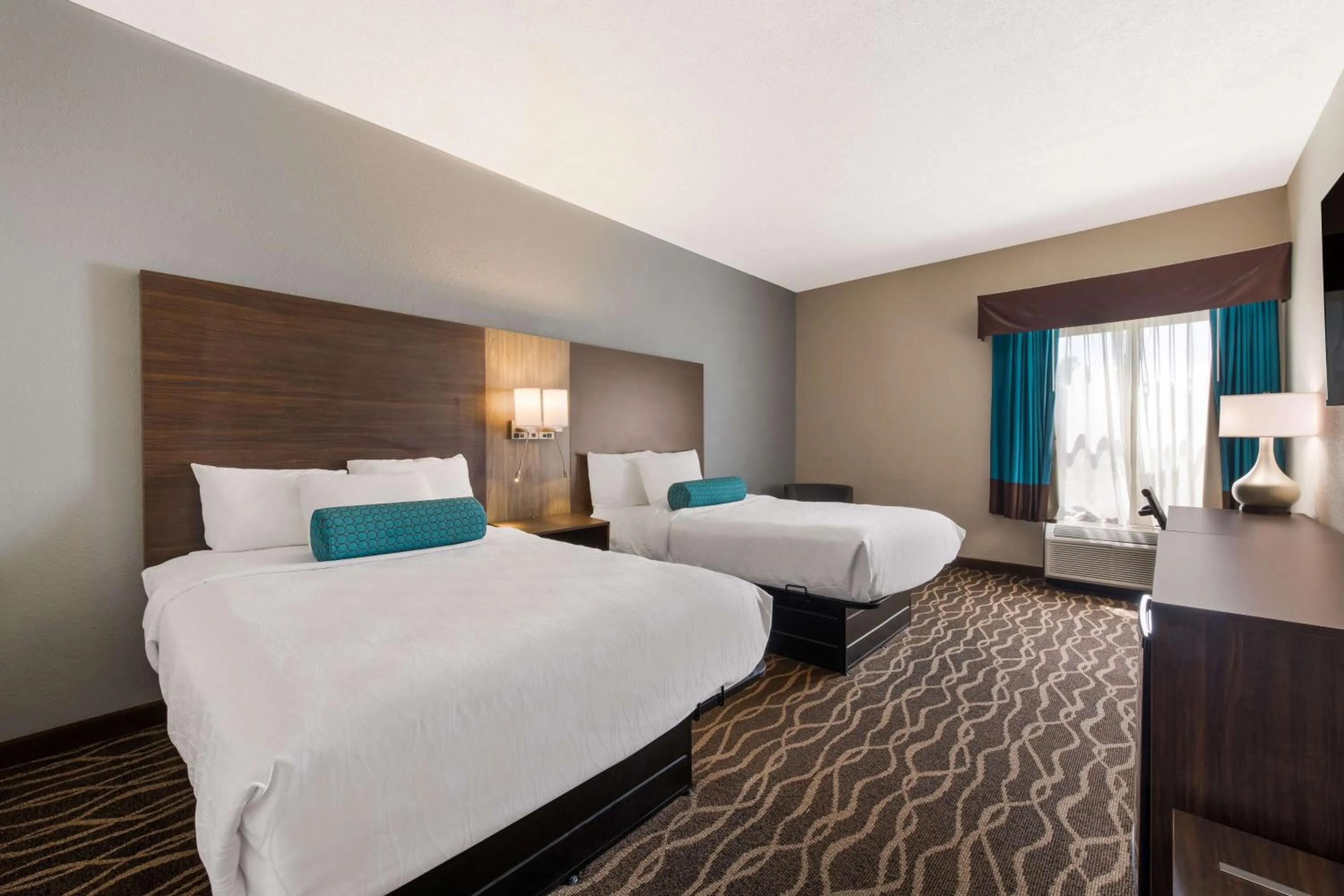 Bedroom, Bed in Best Western Albemarle Inn