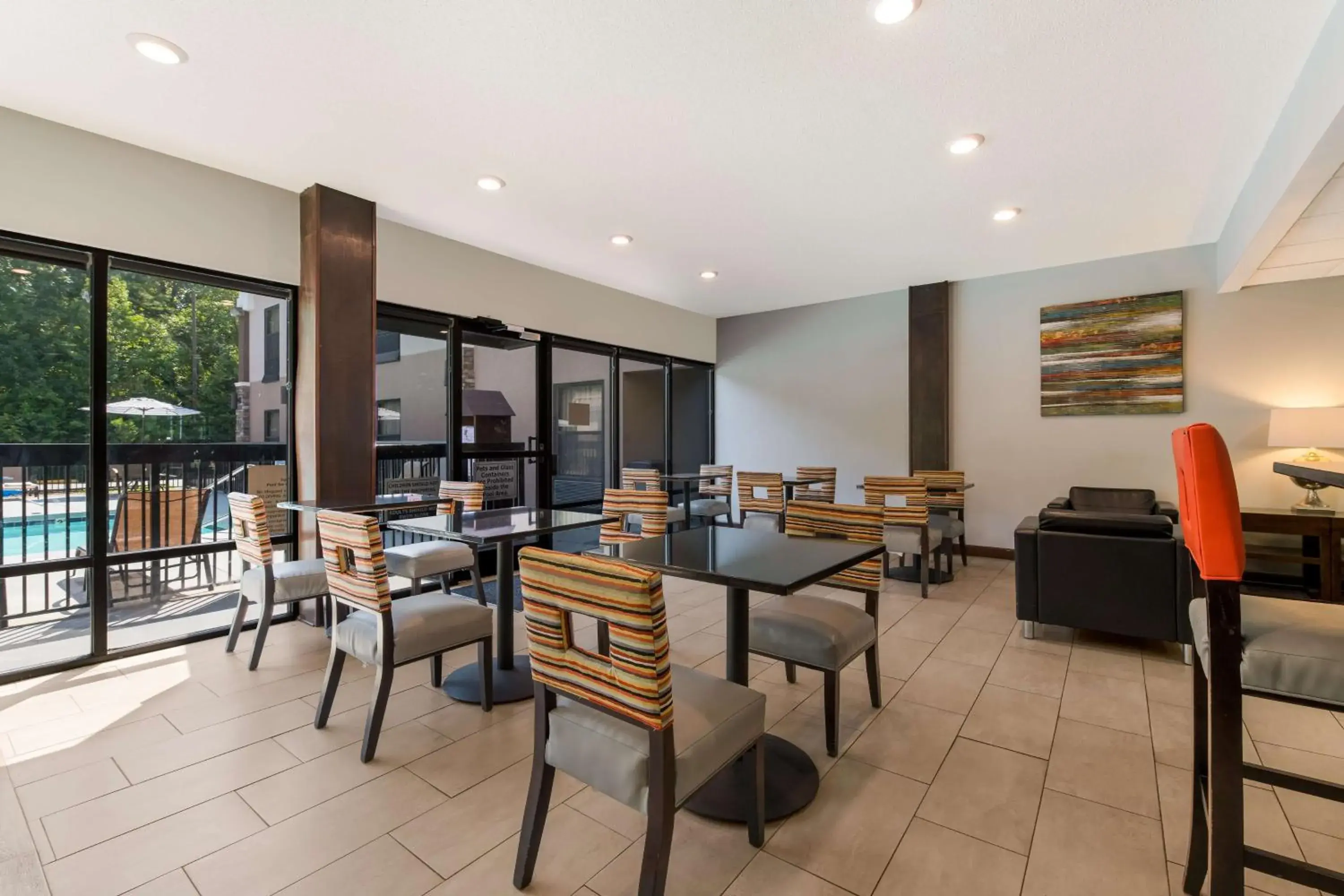 Breakfast in Best Western Albemarle Inn Breakfast in Best Western Albemarle Inn