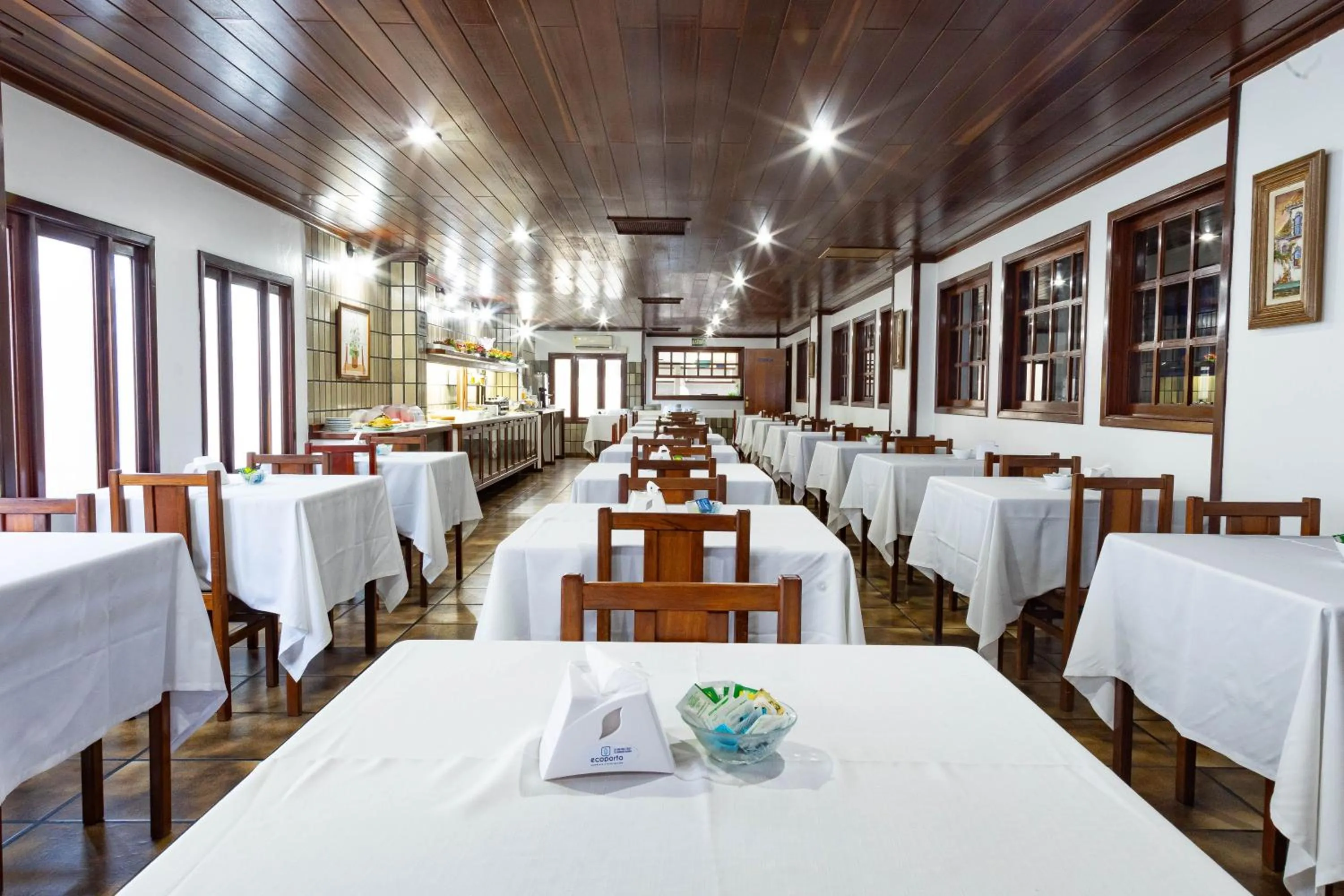 Breakfast in Shalako Hotel