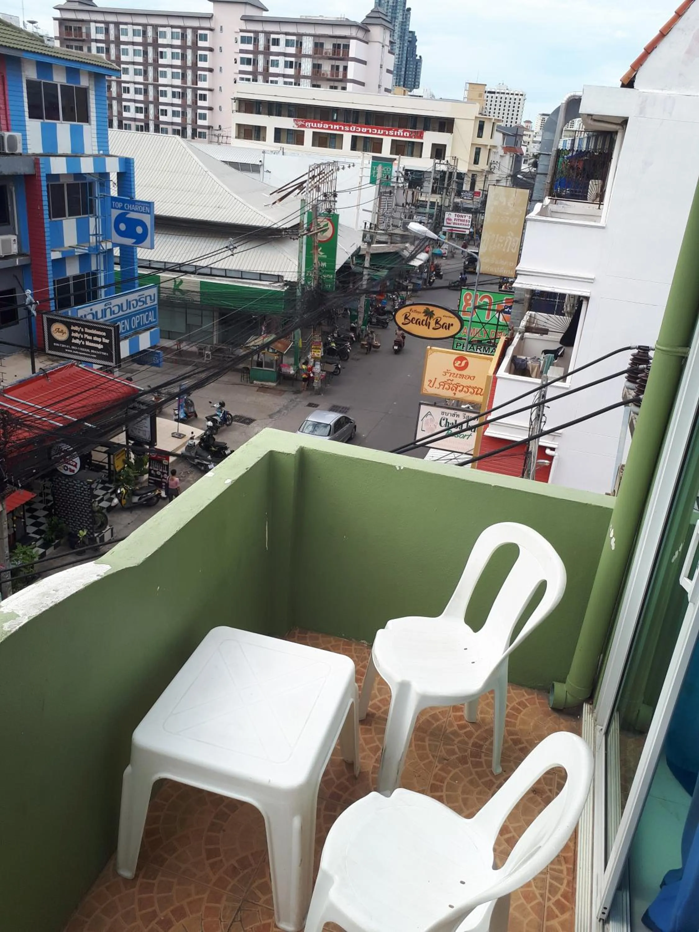 Street view in Chill Inn
