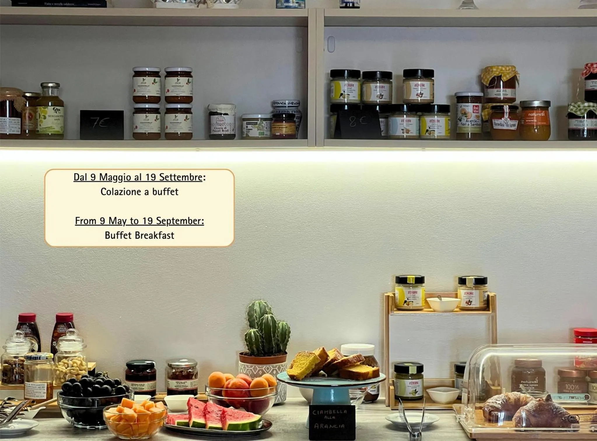 Breakfast in B&B a due passi dal mare