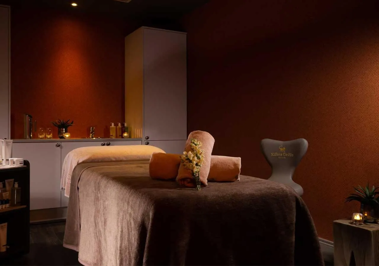 Spa and wellness centre/facilities, Bed in The Lodges at Kilkea Castle
